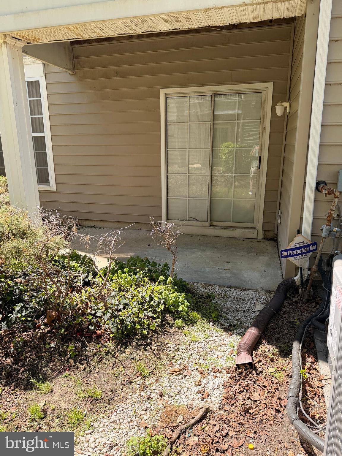 HAMPSHIRE HALL CONDO - Residential