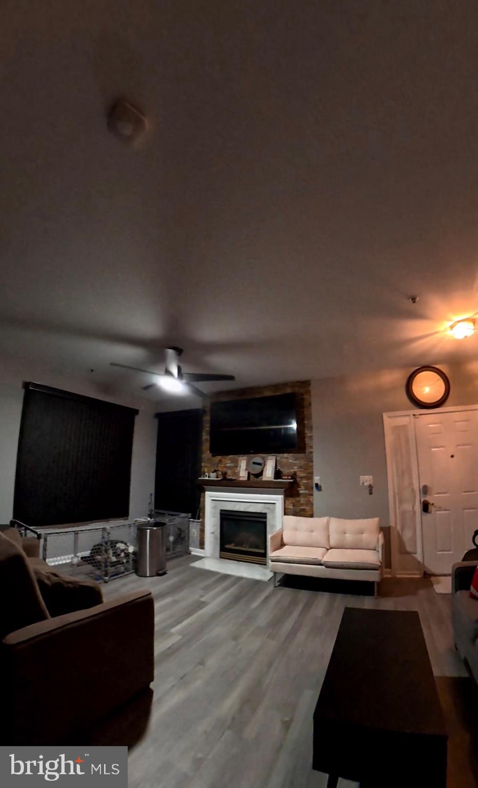 HAMPSHIRE HALL CONDO - Residential