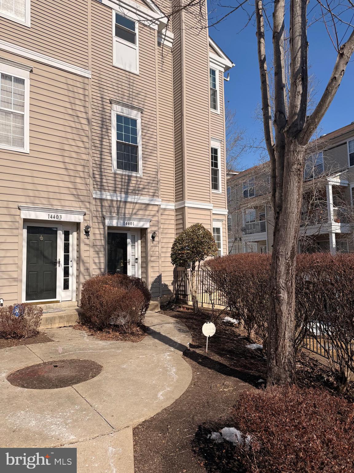 HAMPSHIRE HALL CONDO - Residential