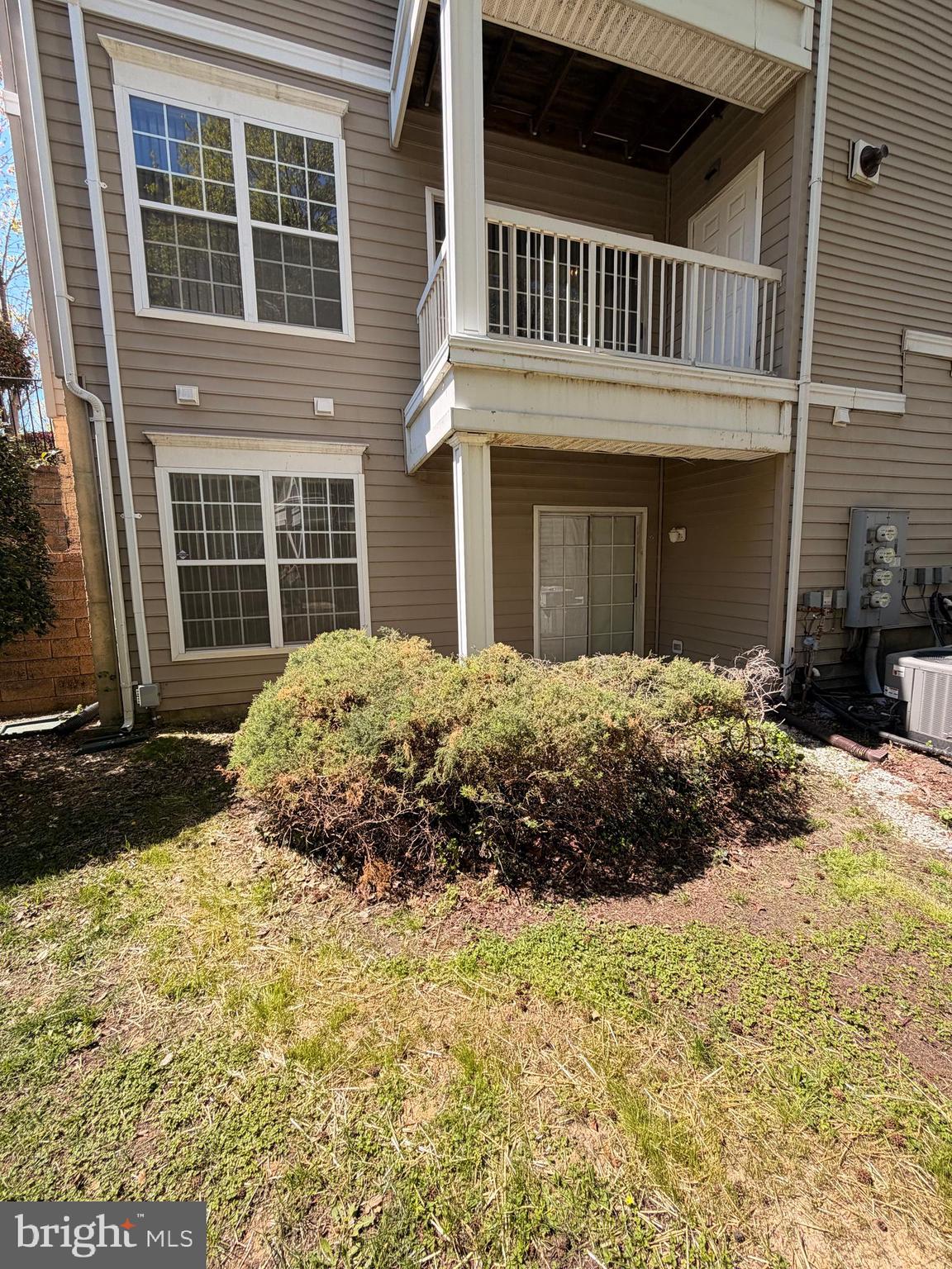 HAMPSHIRE HALL CONDO - Residential