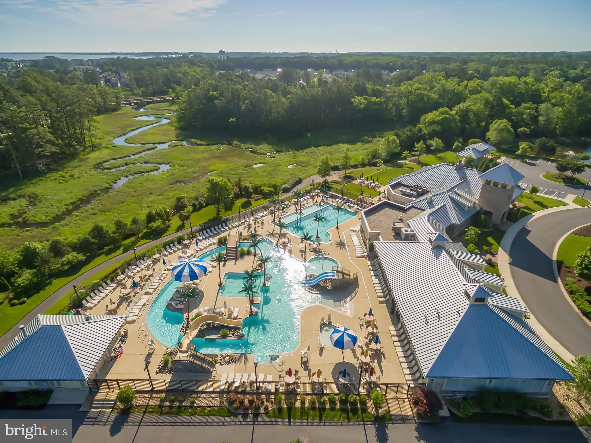 BAY FOREST CLUB - Residential