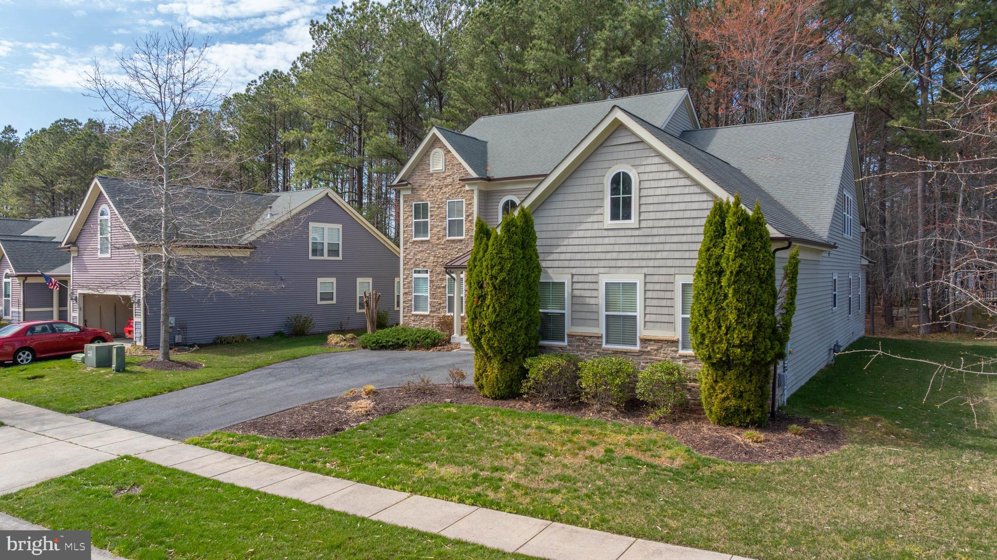 BAY FOREST CLUB - Residential