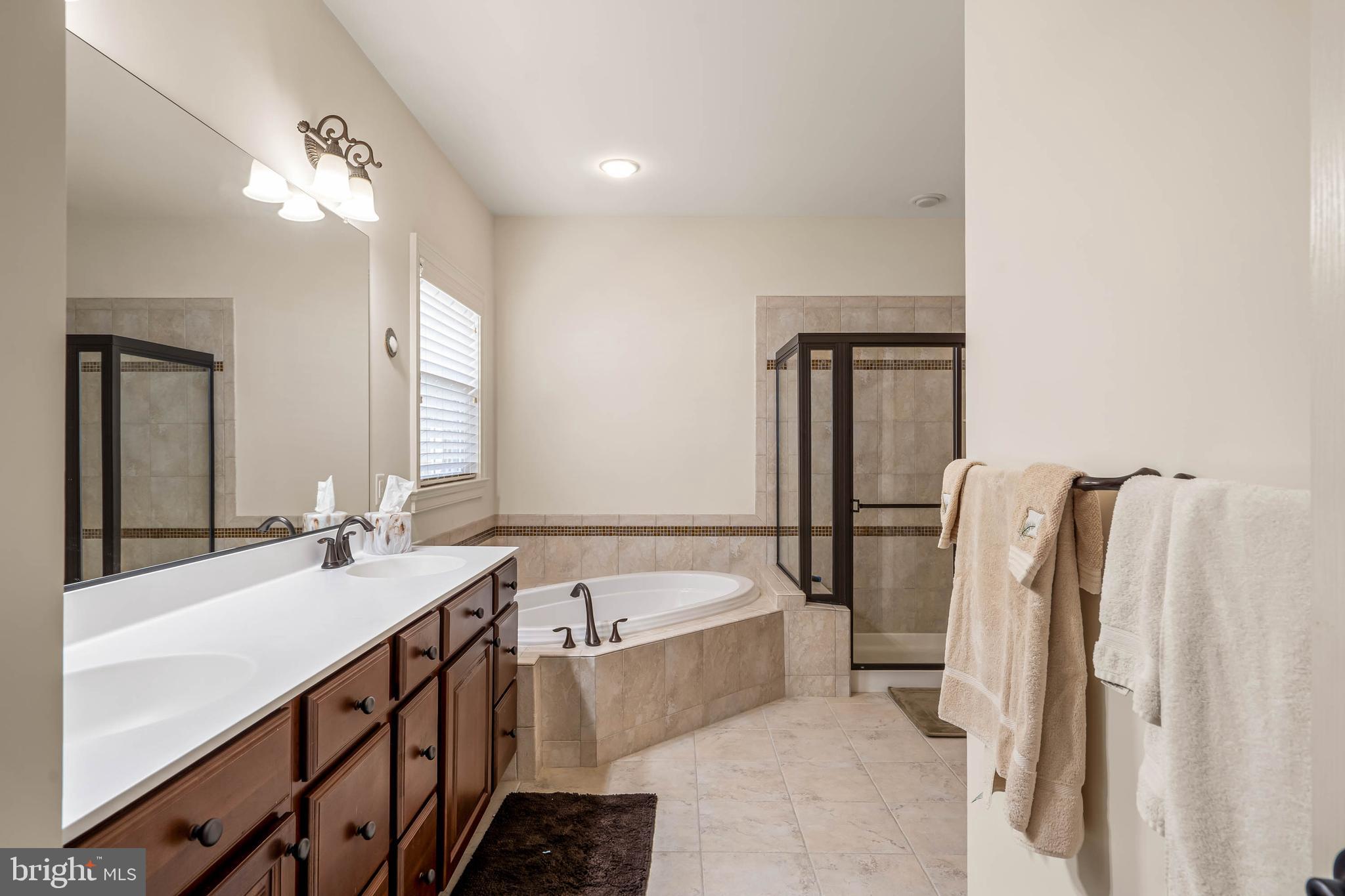 BAY FOREST CLUB - Residential