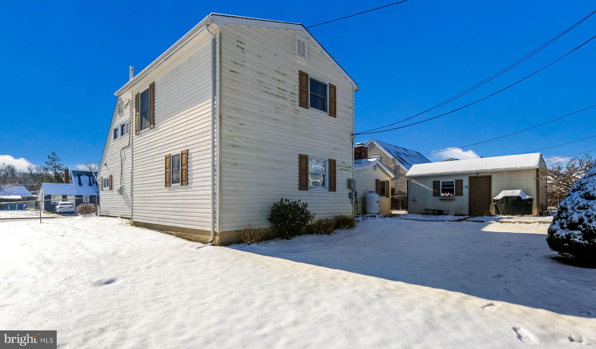 RED CEDAR HILL - Residential