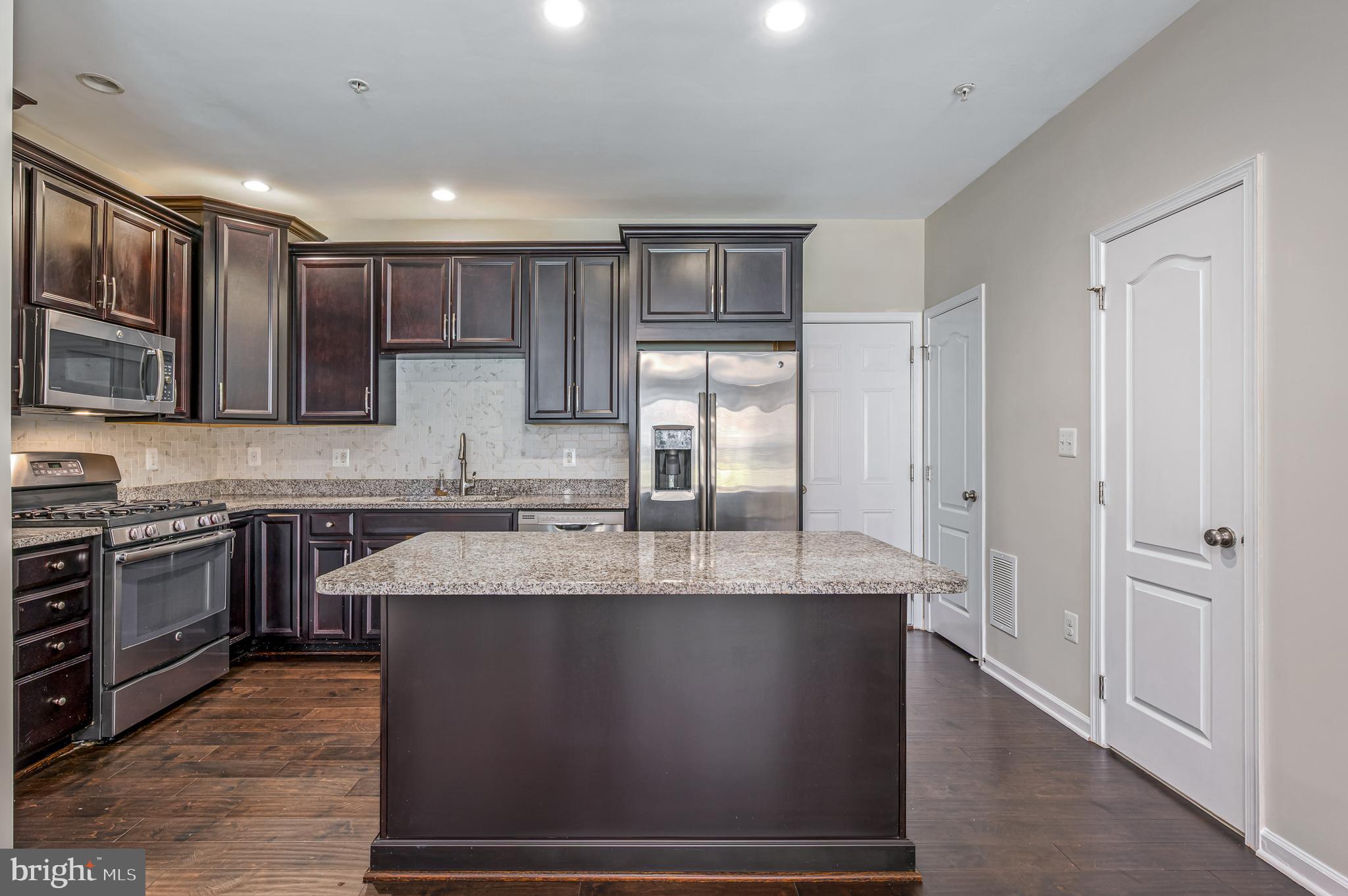 BUCKINGHAM AT LOUDOUN VALLEY - Residential