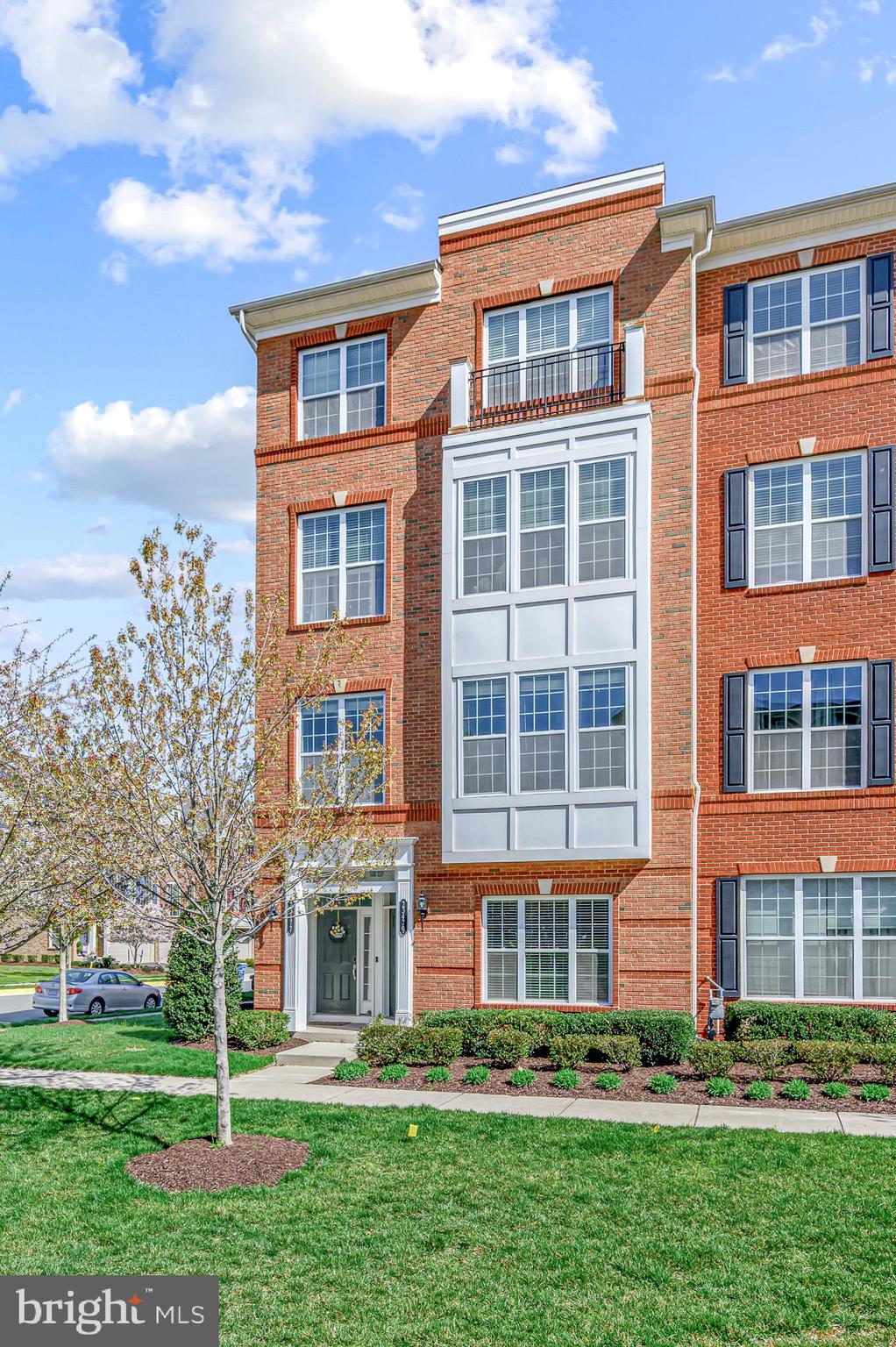 BUCKINGHAM AT LOUDOUN VALLEY - Residential