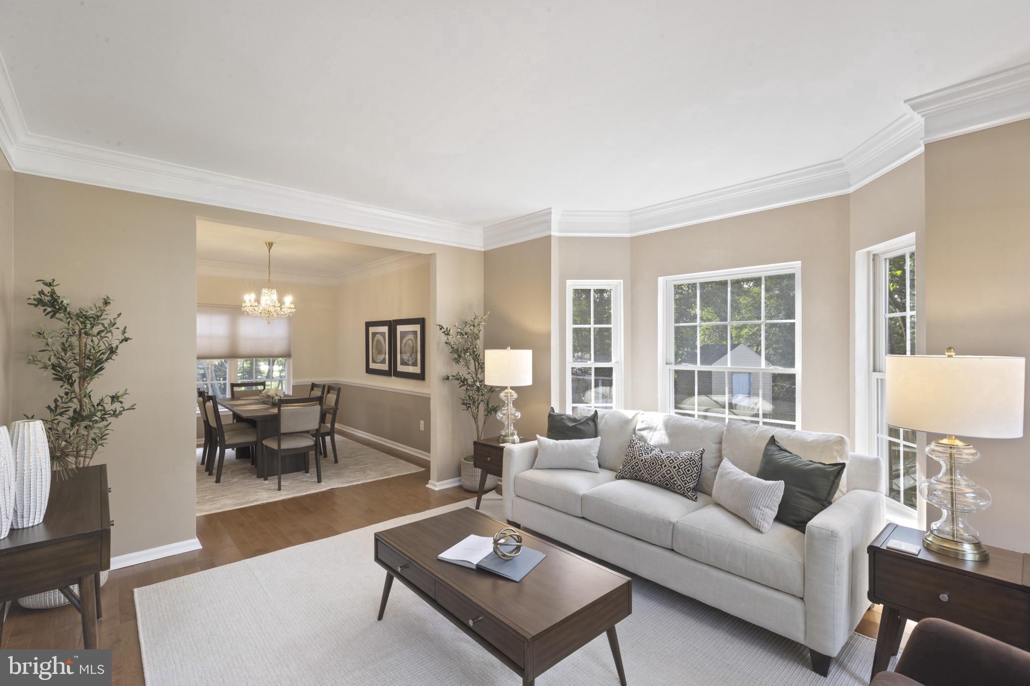 8040 FLORA LANE