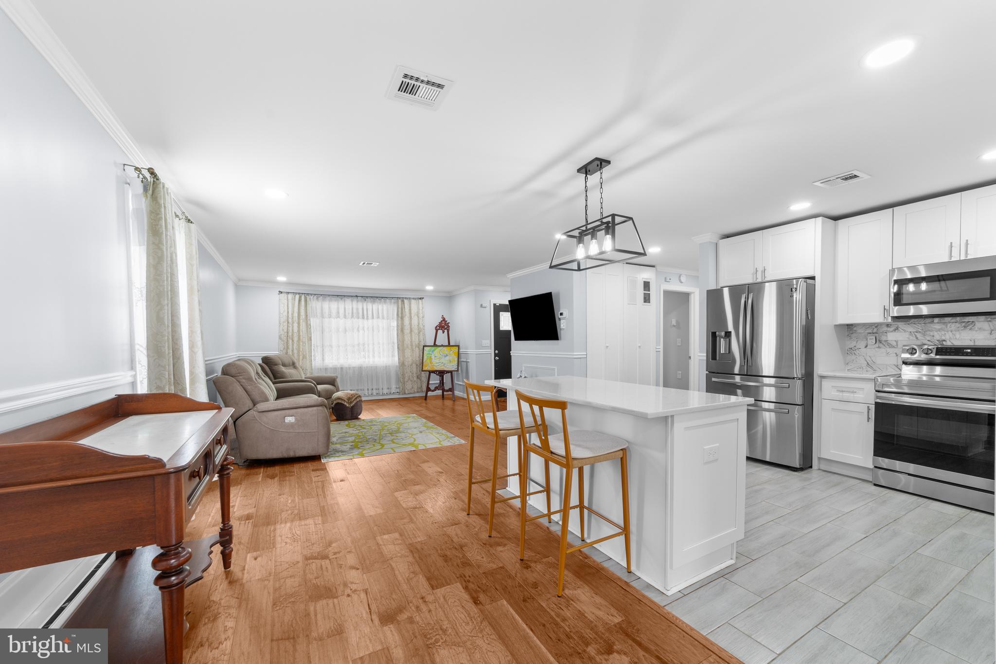 7 PICARDY PLACE