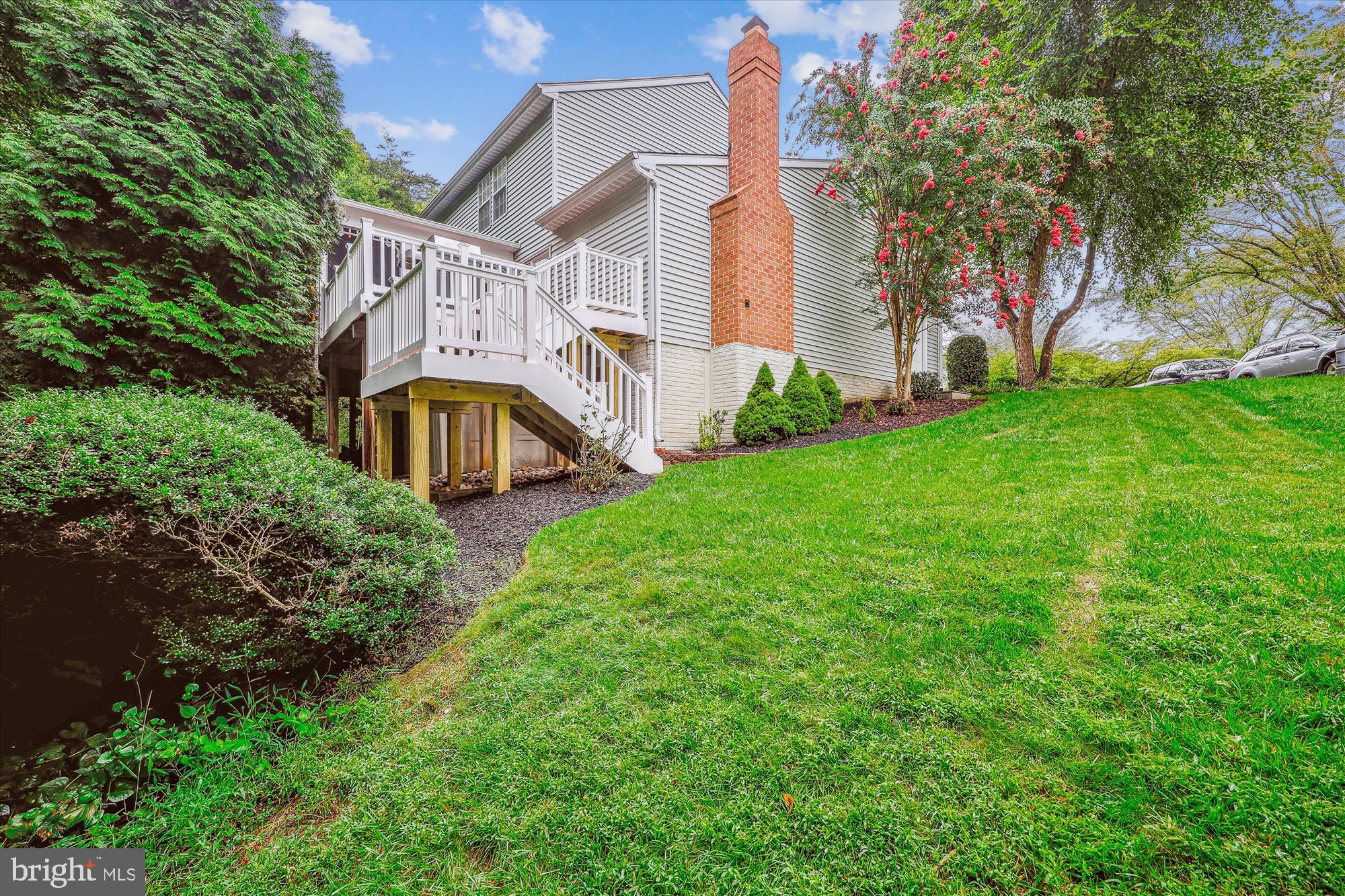 JAMES CREEK - Residential