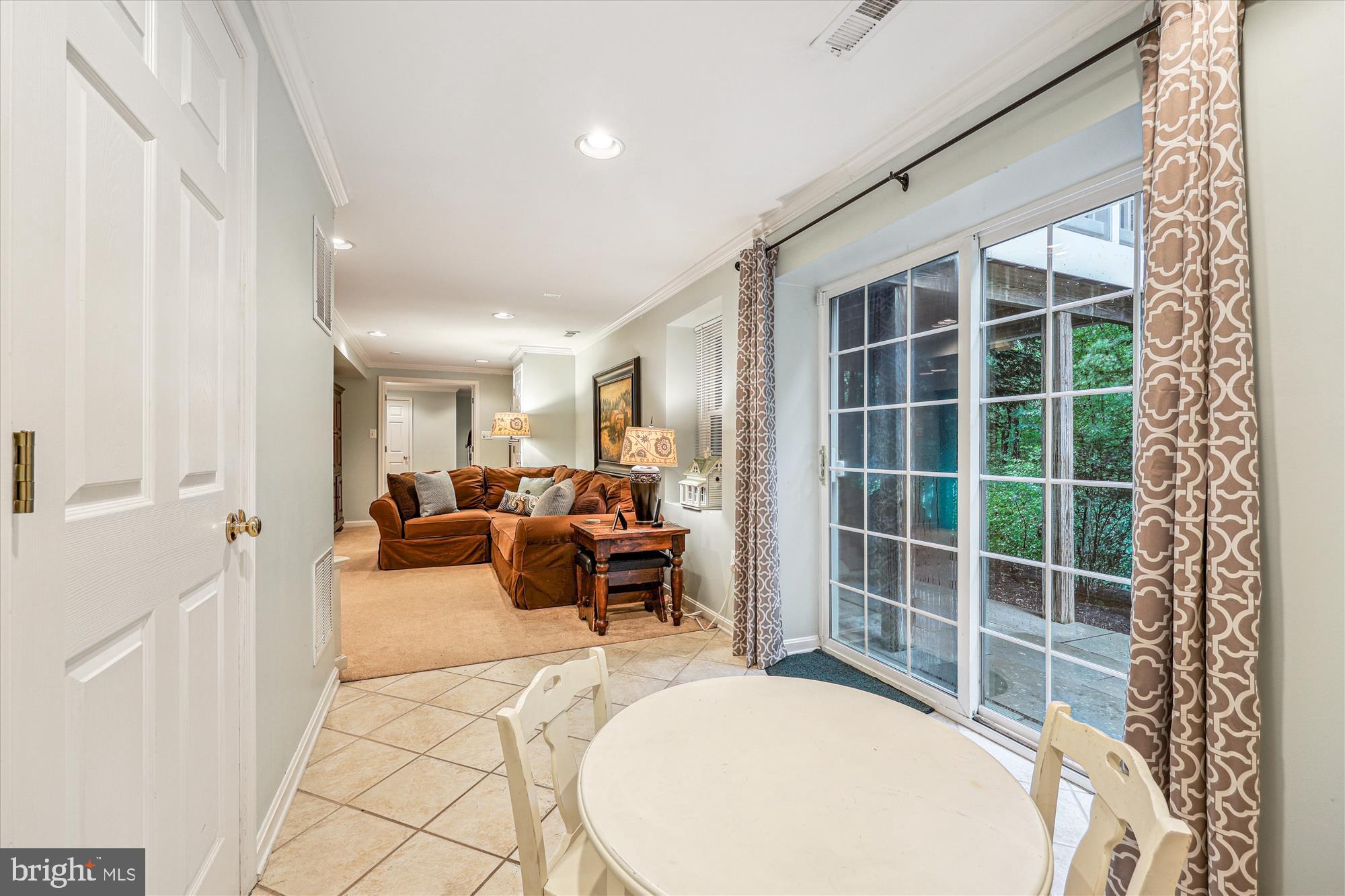 JAMES CREEK - Residential