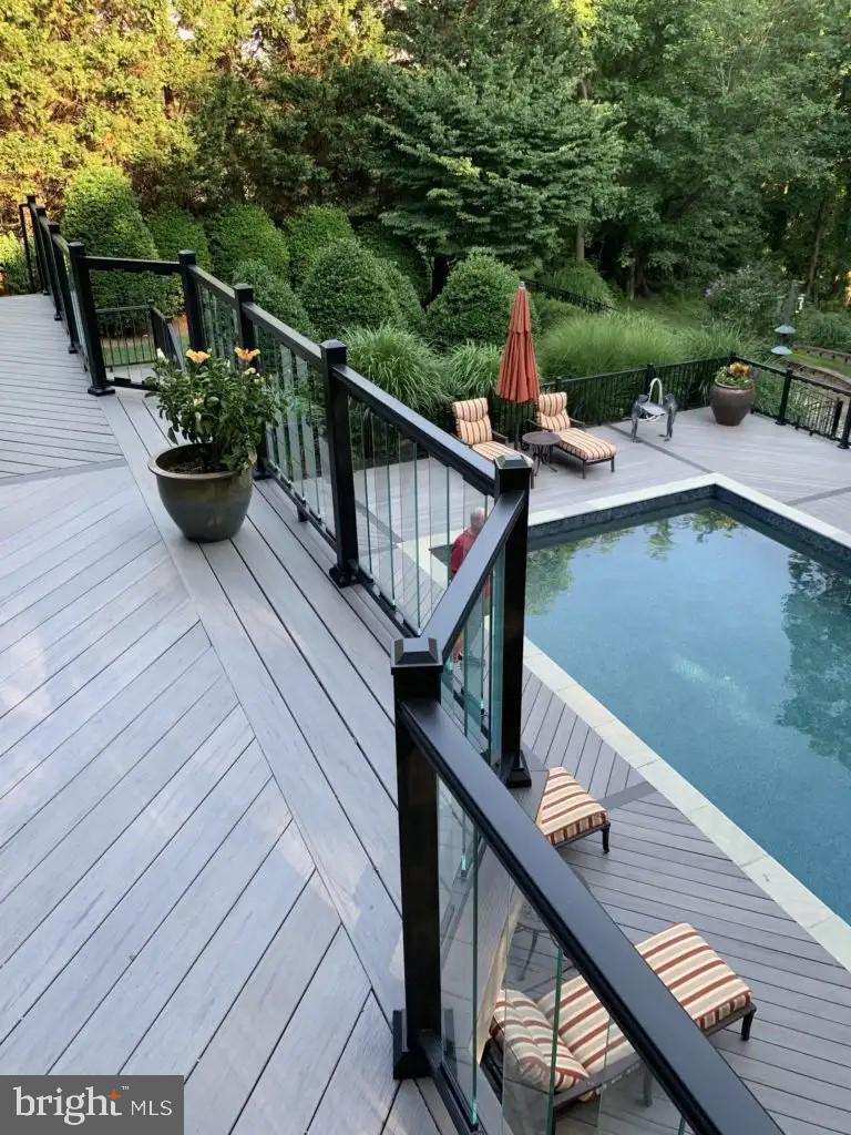 THE DOWNS - Residential