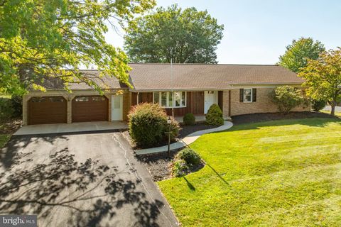 Photo of 430 Glen Mar Avenue, New Holland, PA 17557 (MLS # PALA2058160)