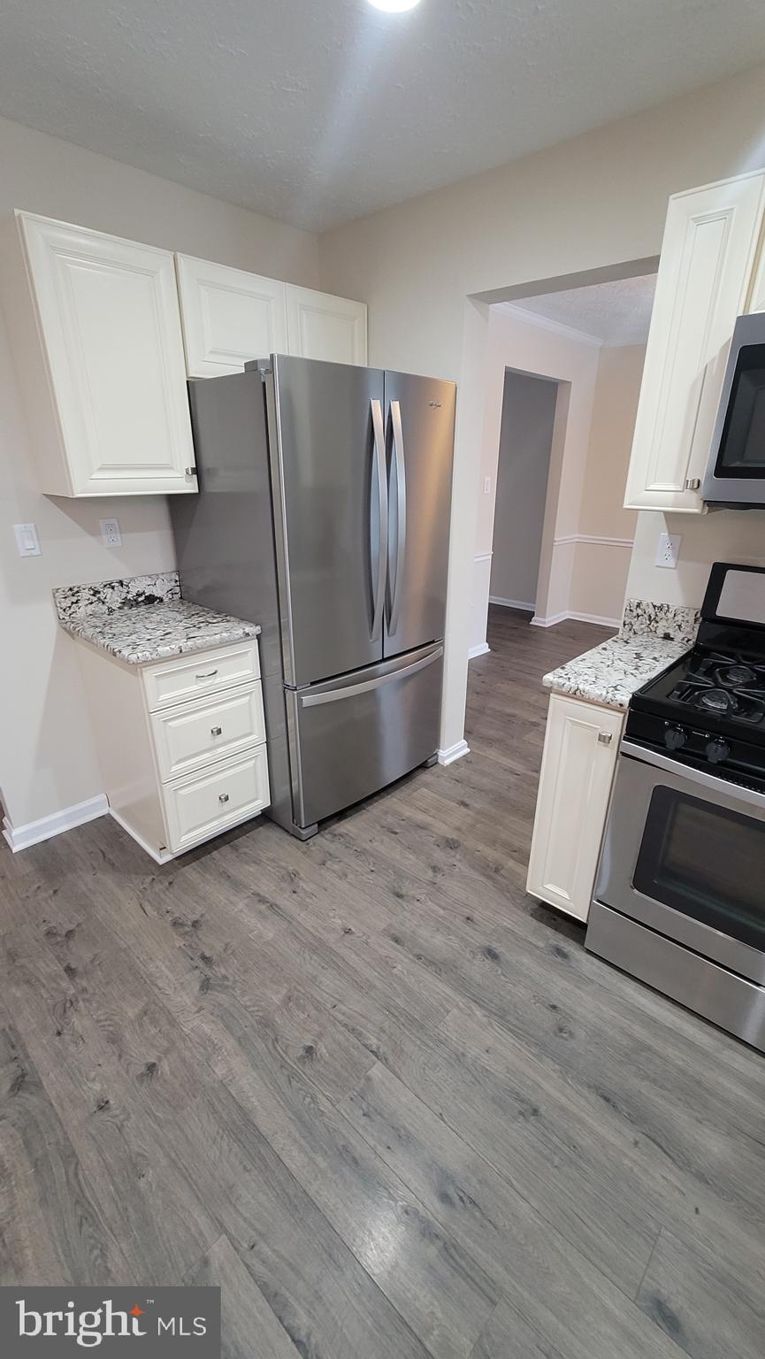 ST CHARLES SUB - DORCHESTER - Residential Lease