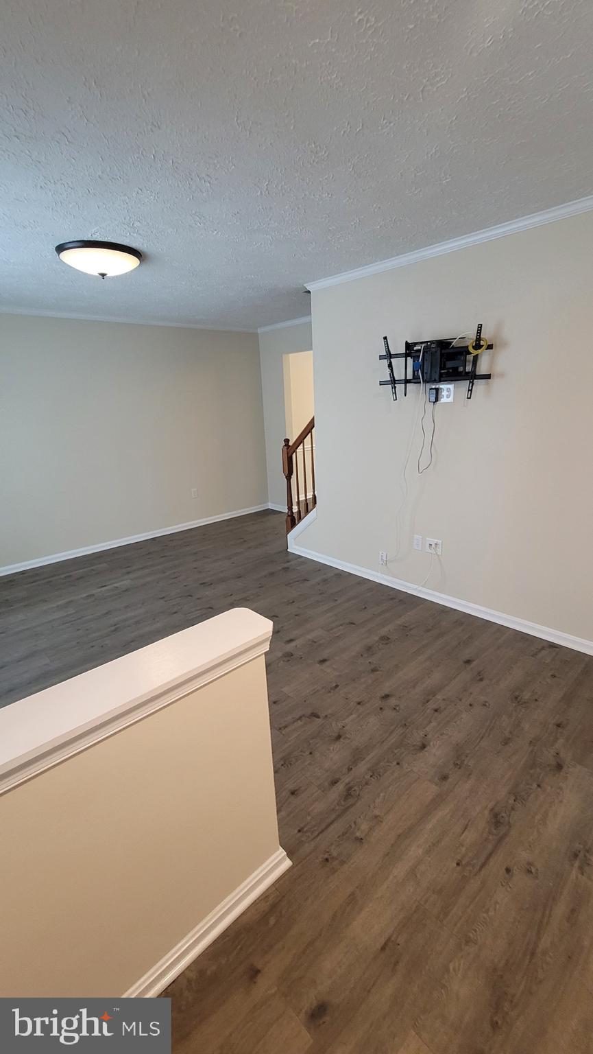 ST CHARLES SUB - DORCHESTER - Residential Lease