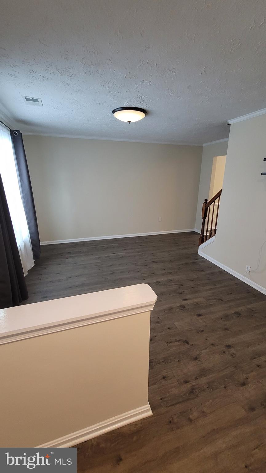 ST CHARLES SUB - DORCHESTER - Residential Lease