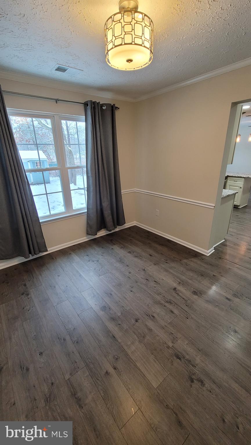 ST CHARLES SUB - DORCHESTER - Residential Lease