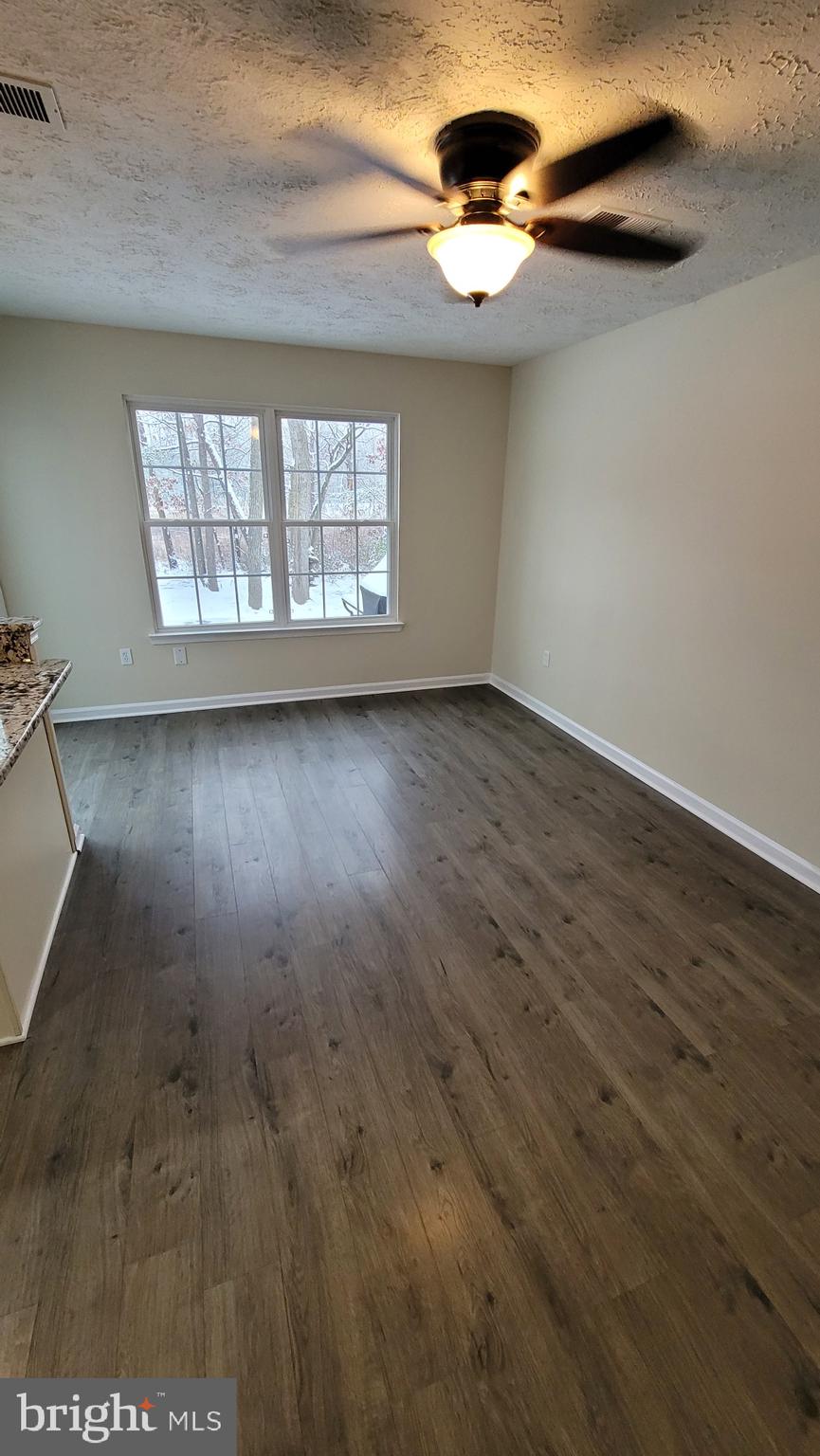 ST CHARLES SUB - DORCHESTER - Residential Lease