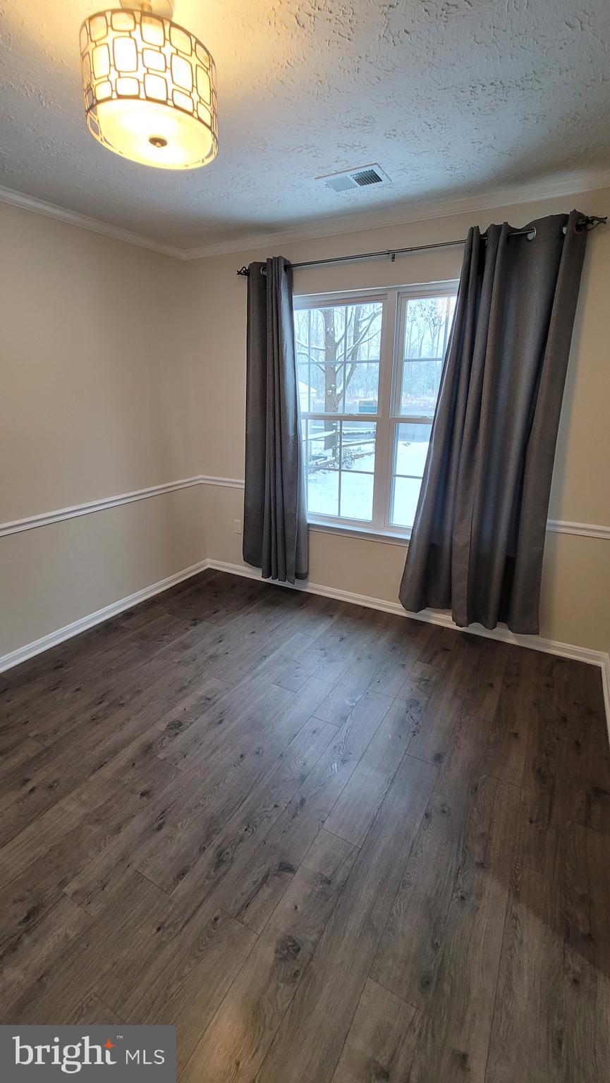 ST CHARLES SUB - DORCHESTER - Residential Lease