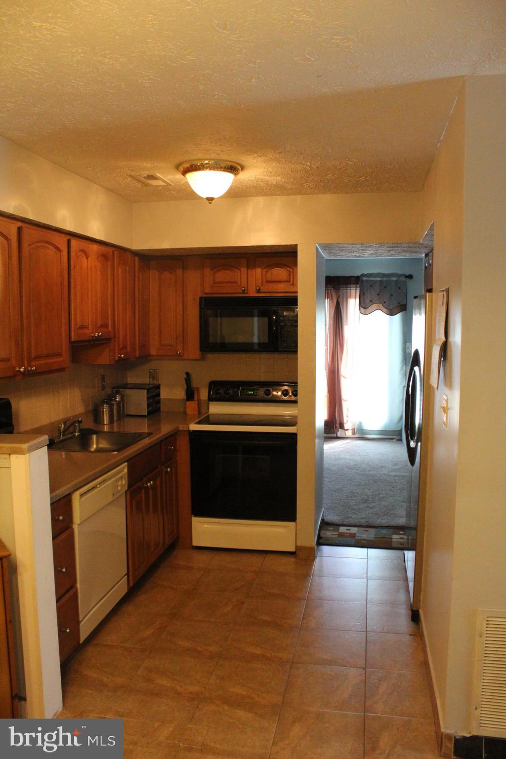 HAMPSHIRE - Residential