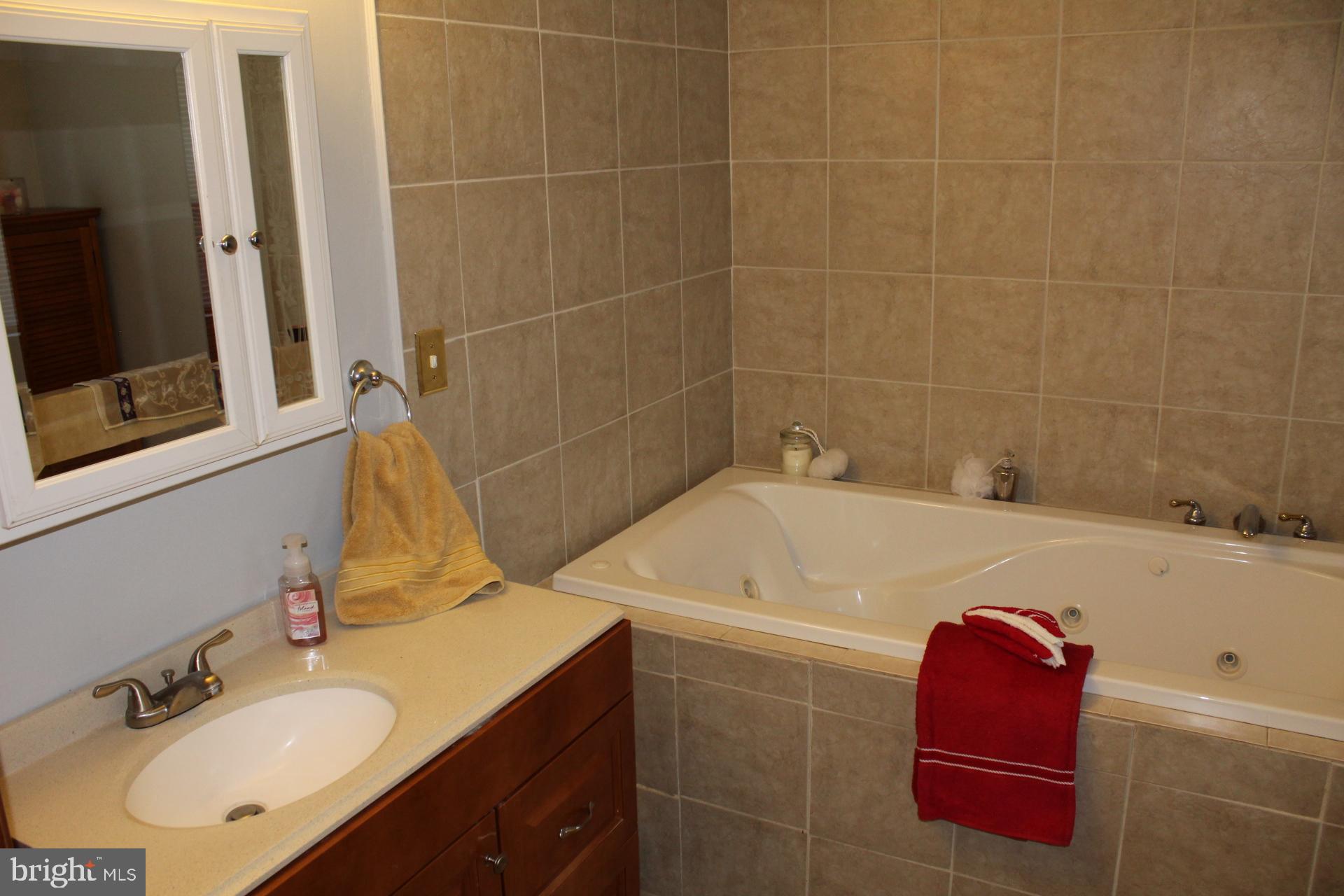 HAMPSHIRE - Residential