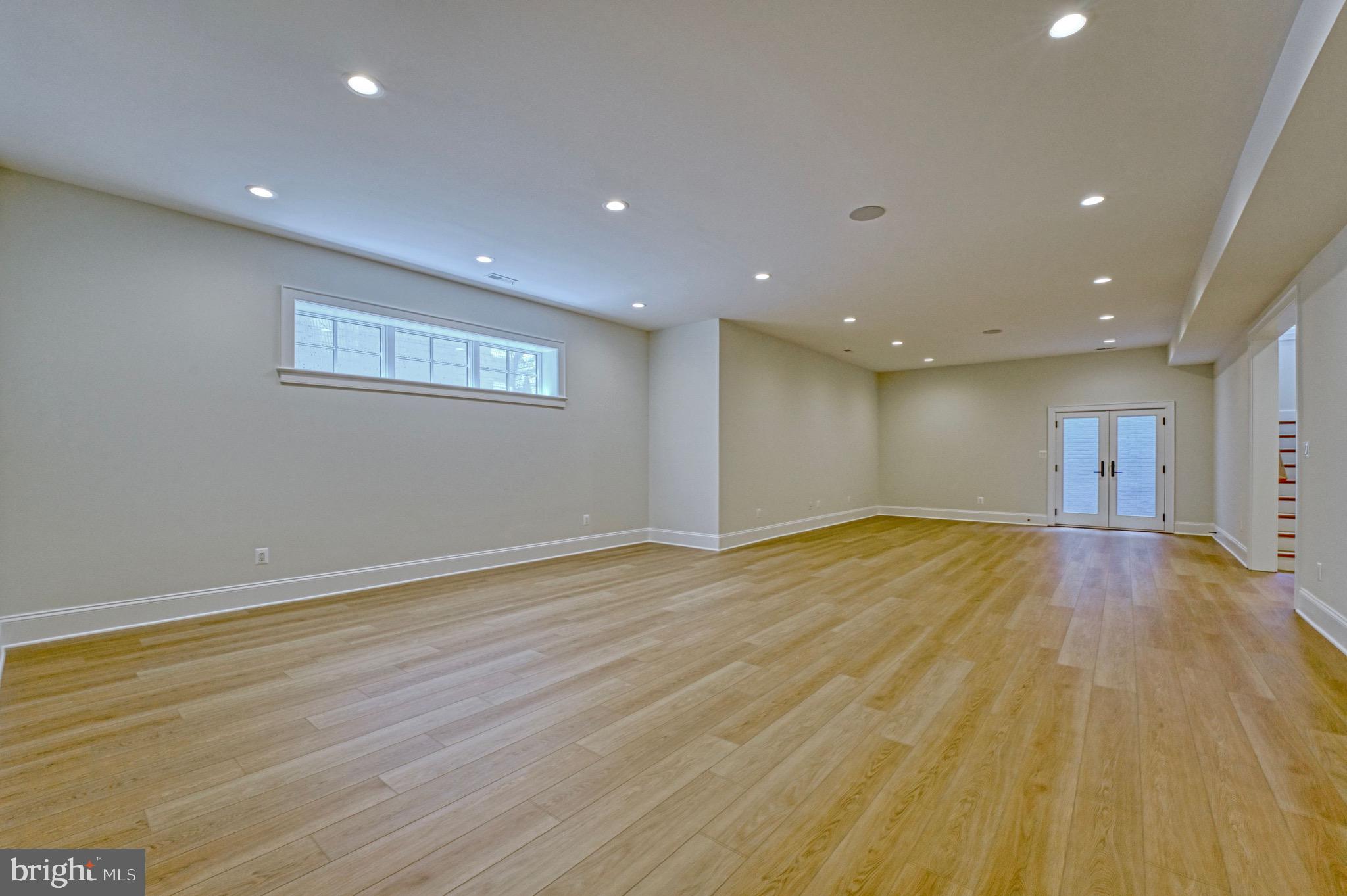 CHESTERBROOK GARDENS - Residential