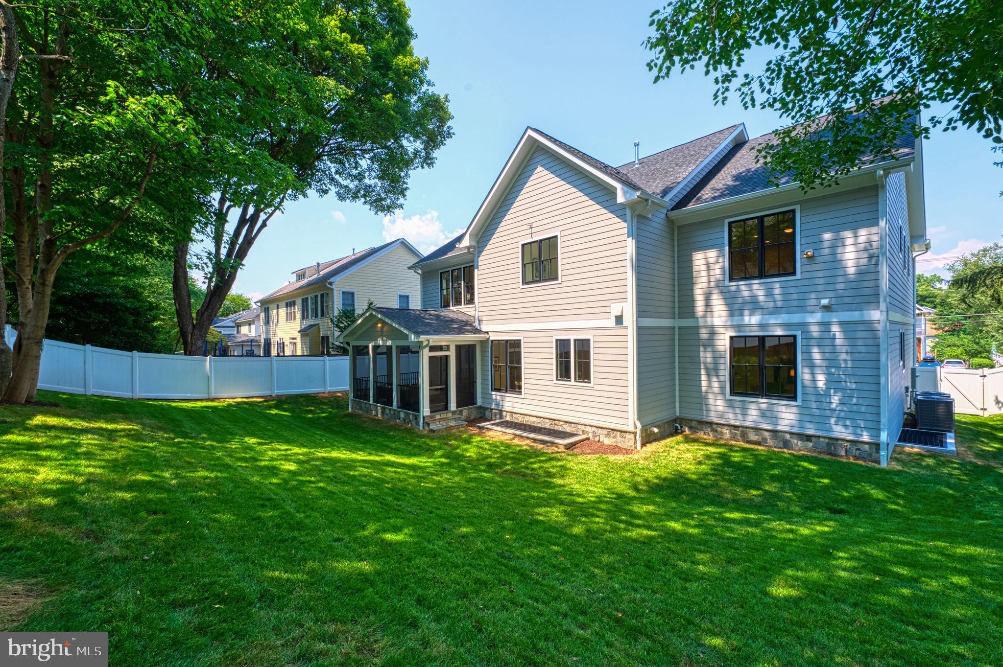 CHESTERBROOK GARDENS - Residential