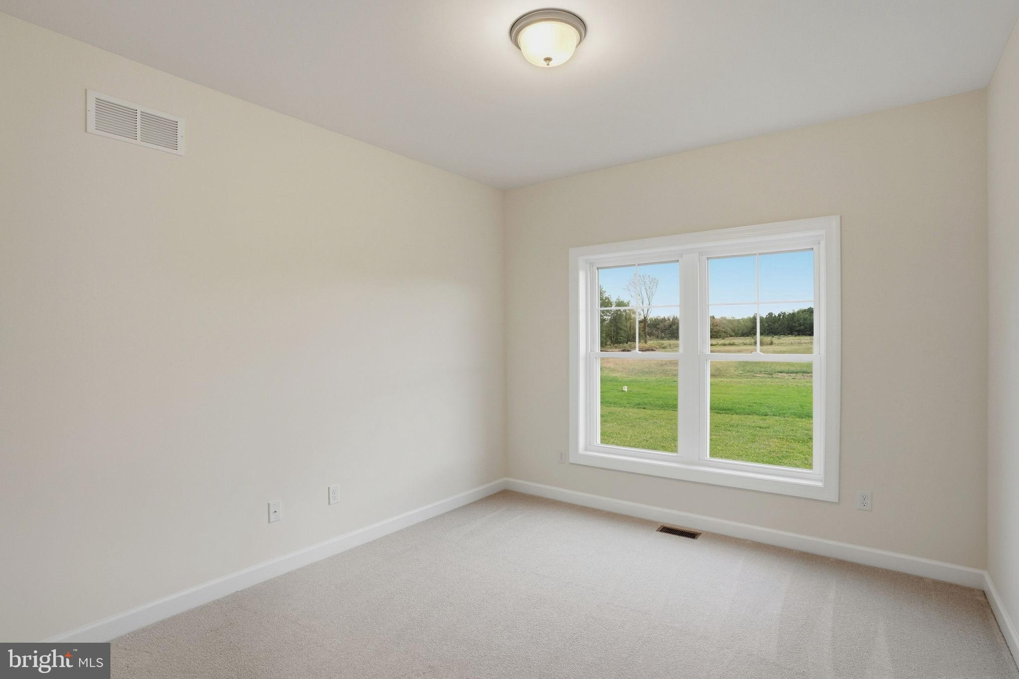 302 GREENBROOK DR
