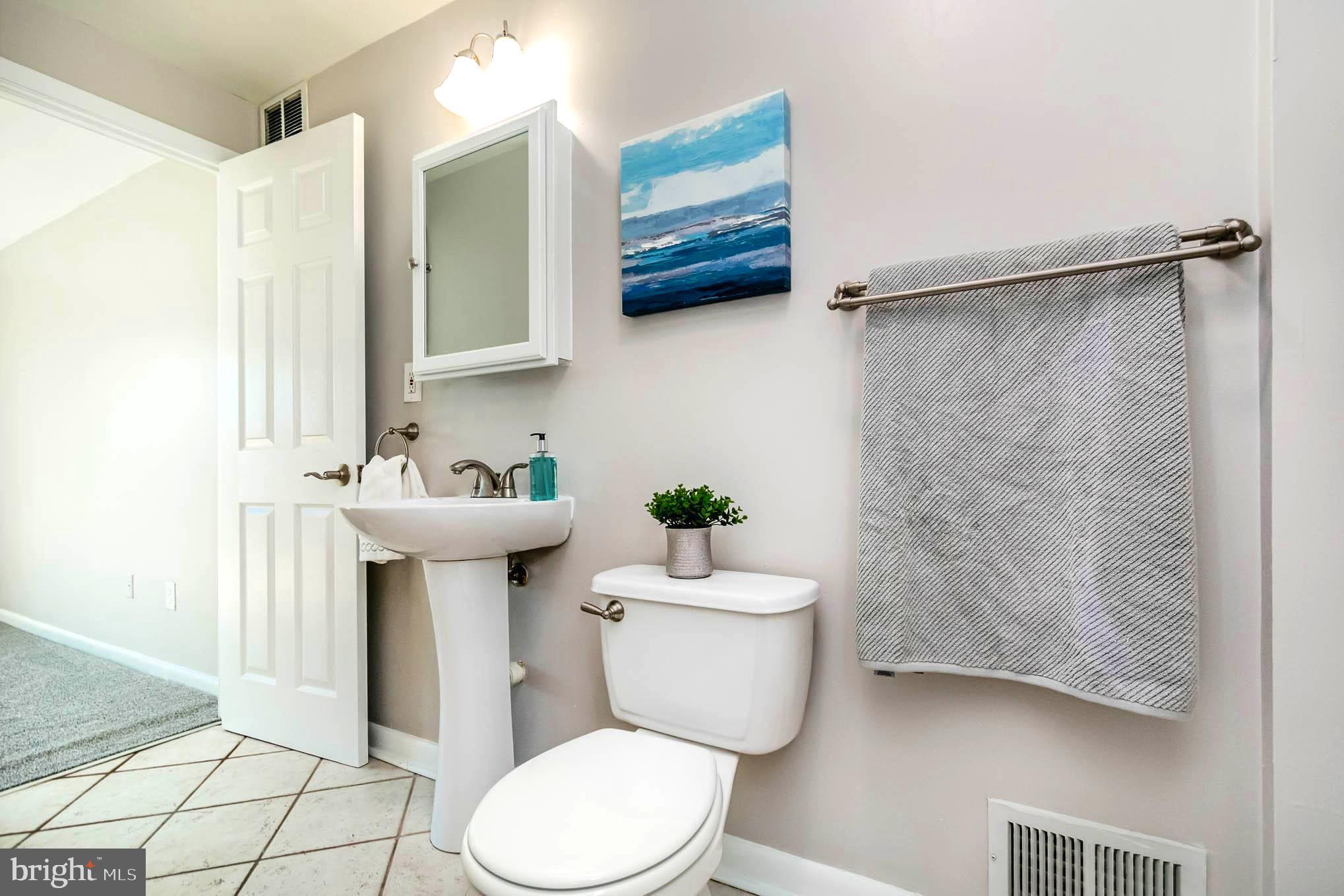 WASHINGTON VILLAGE - Residential