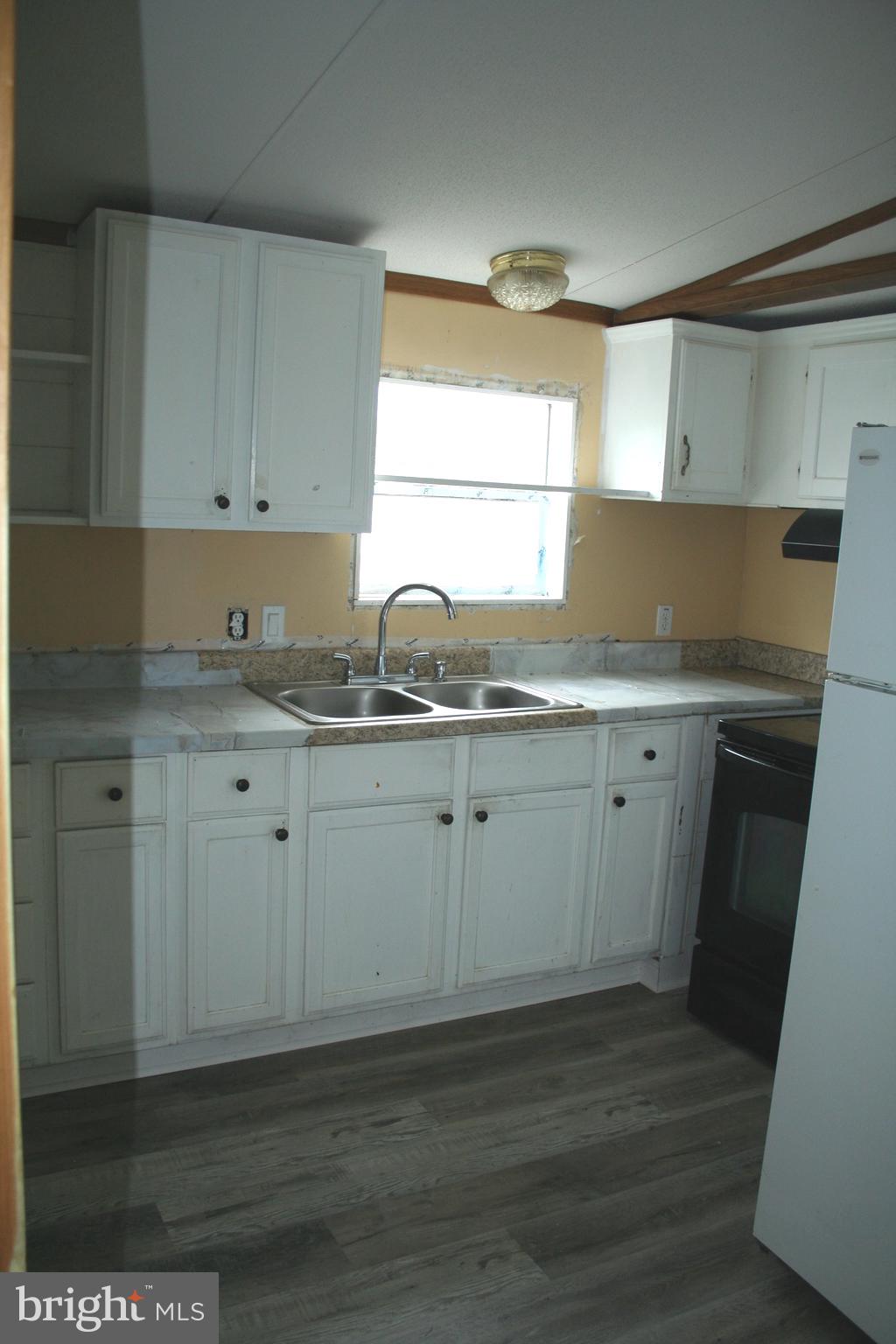 WESTSIDE MHP - Residential