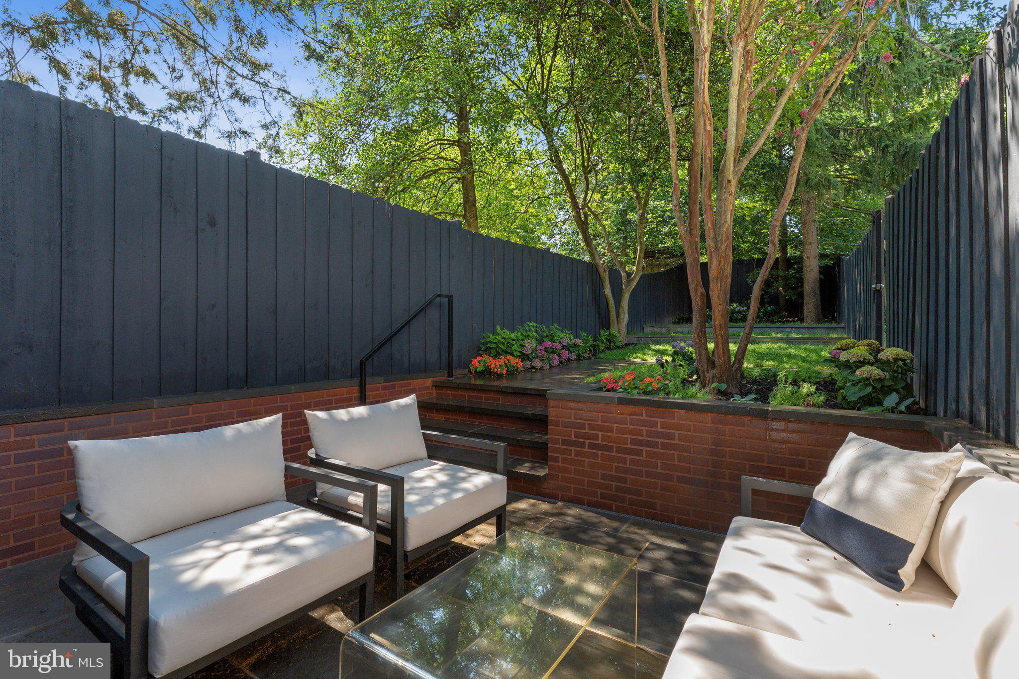 GEORGETOWN - Residential