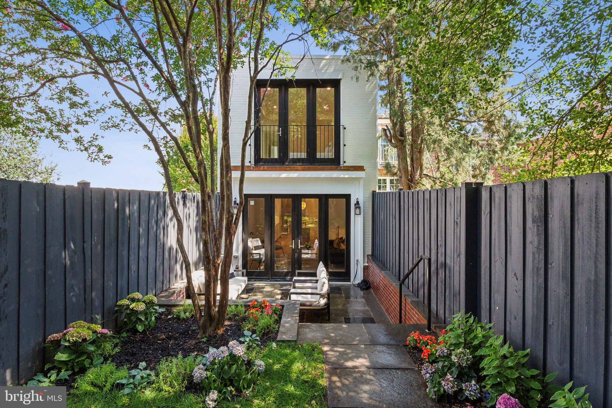 GEORGETOWN - Residential