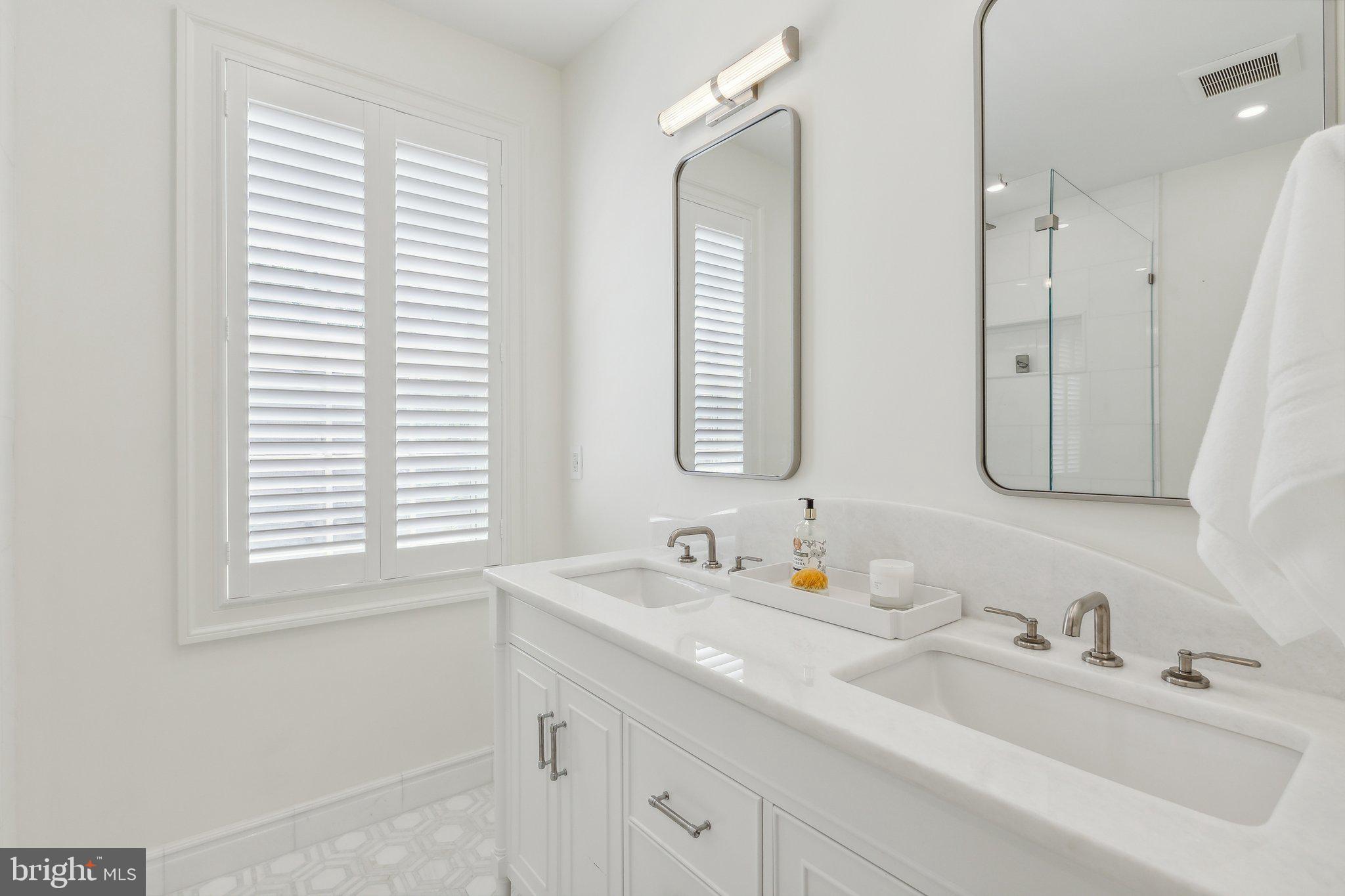 GEORGETOWN - Residential