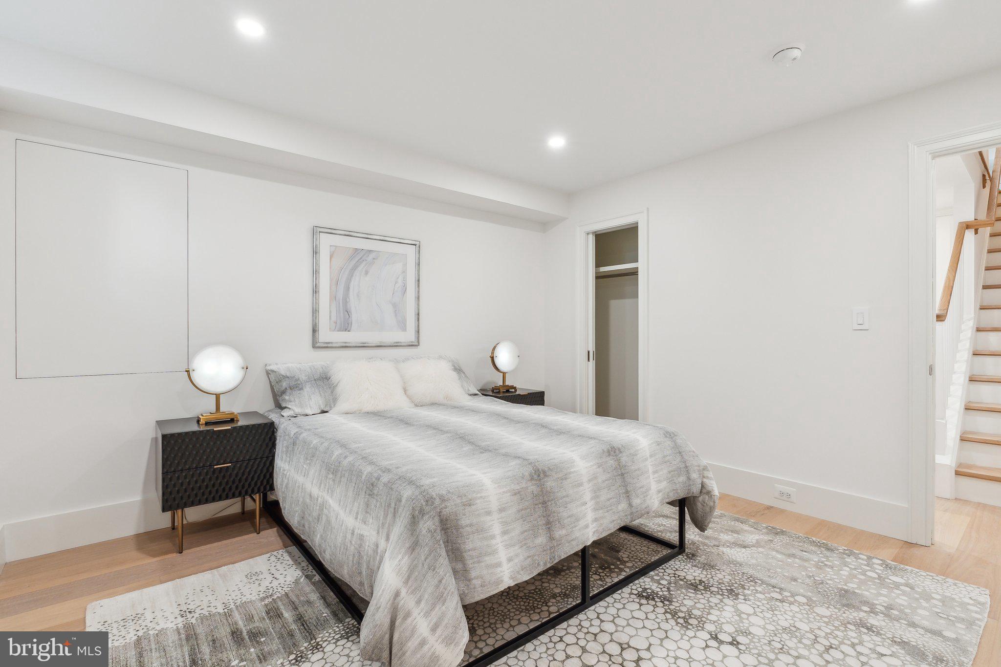 GEORGETOWN - Residential