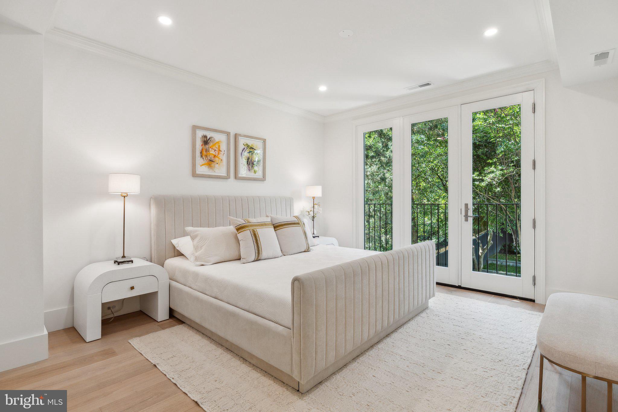 GEORGETOWN - Residential