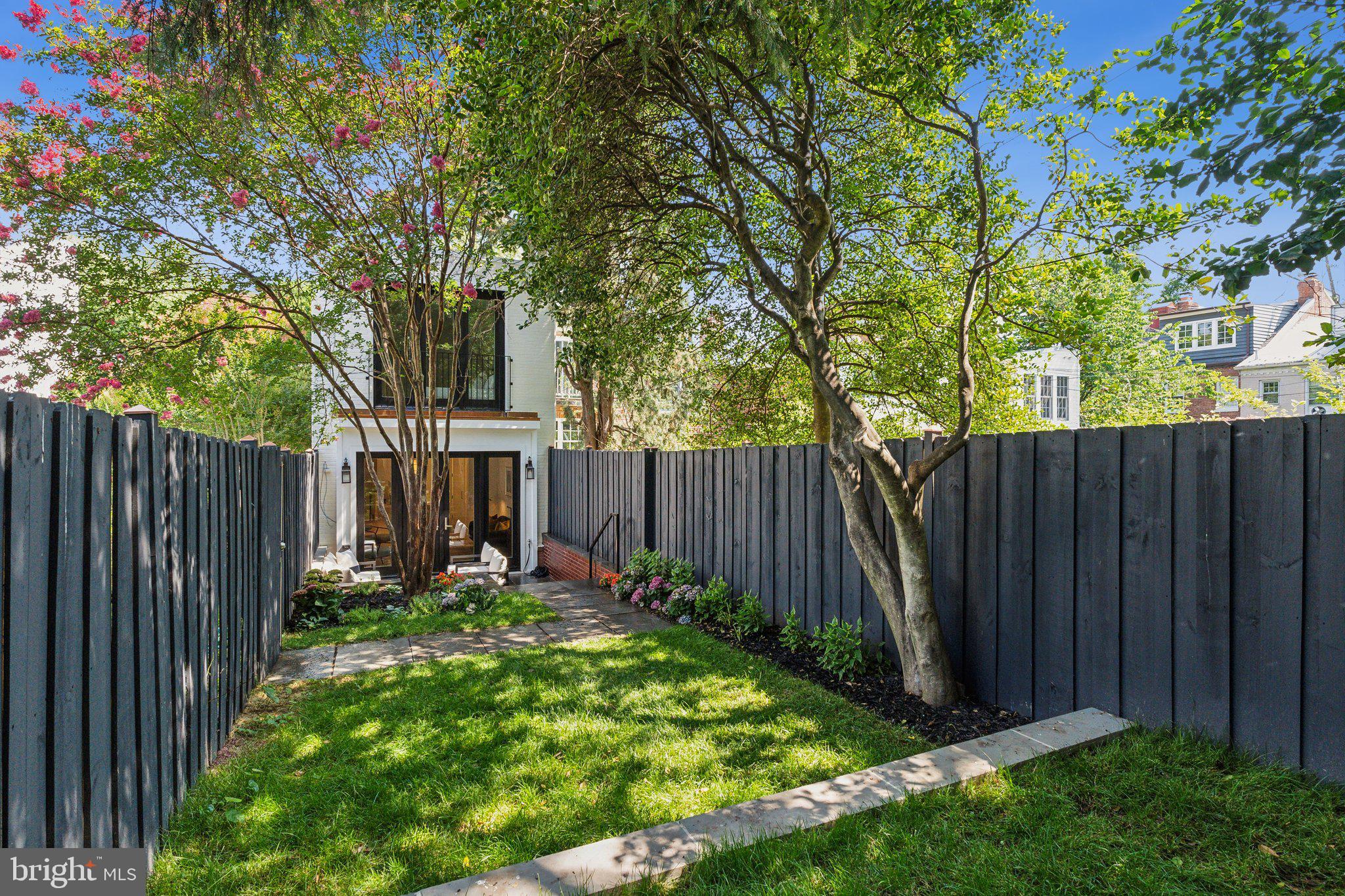 GEORGETOWN - Residential
