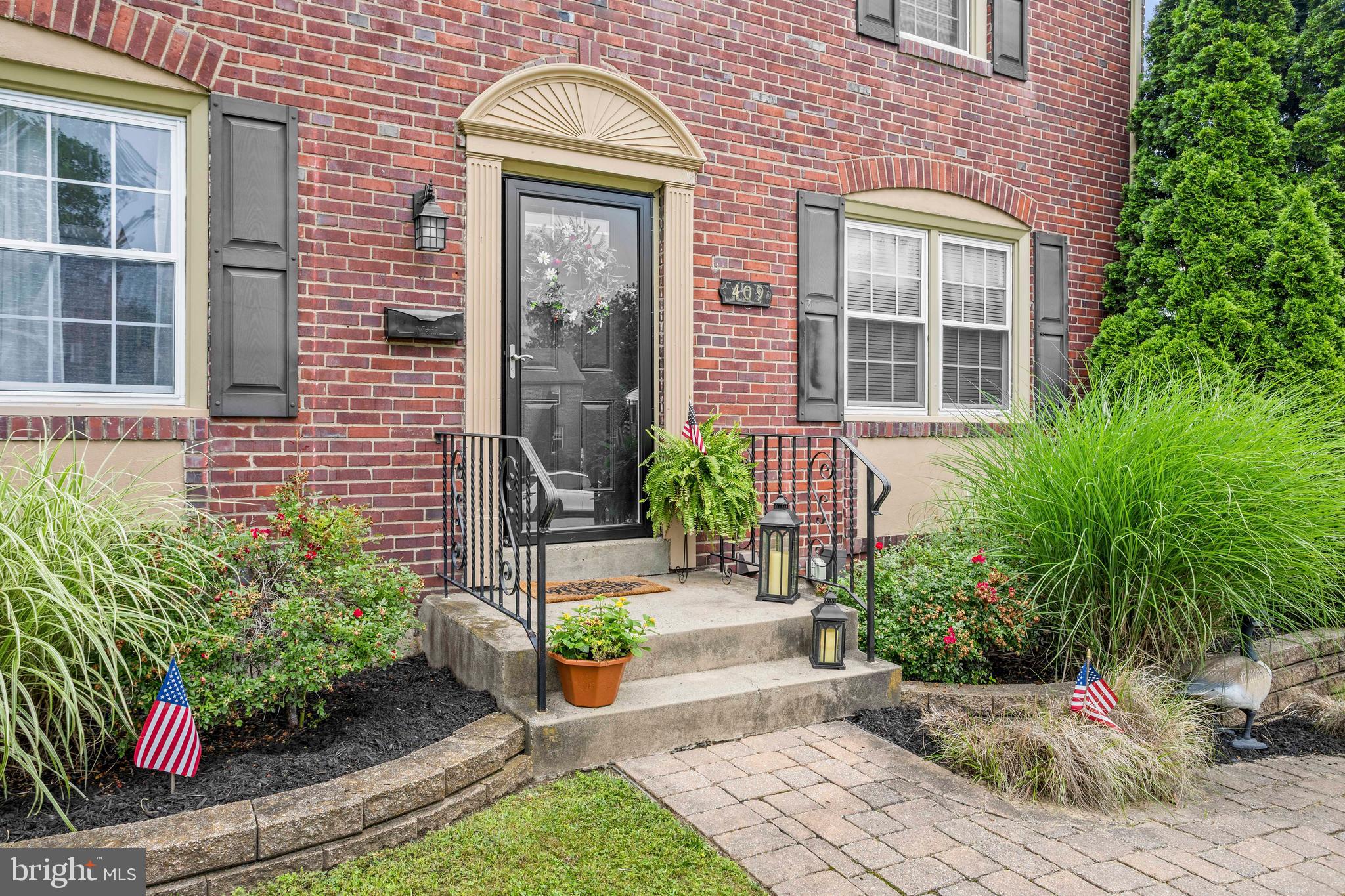 409 COLONIAL PARK DRIVE