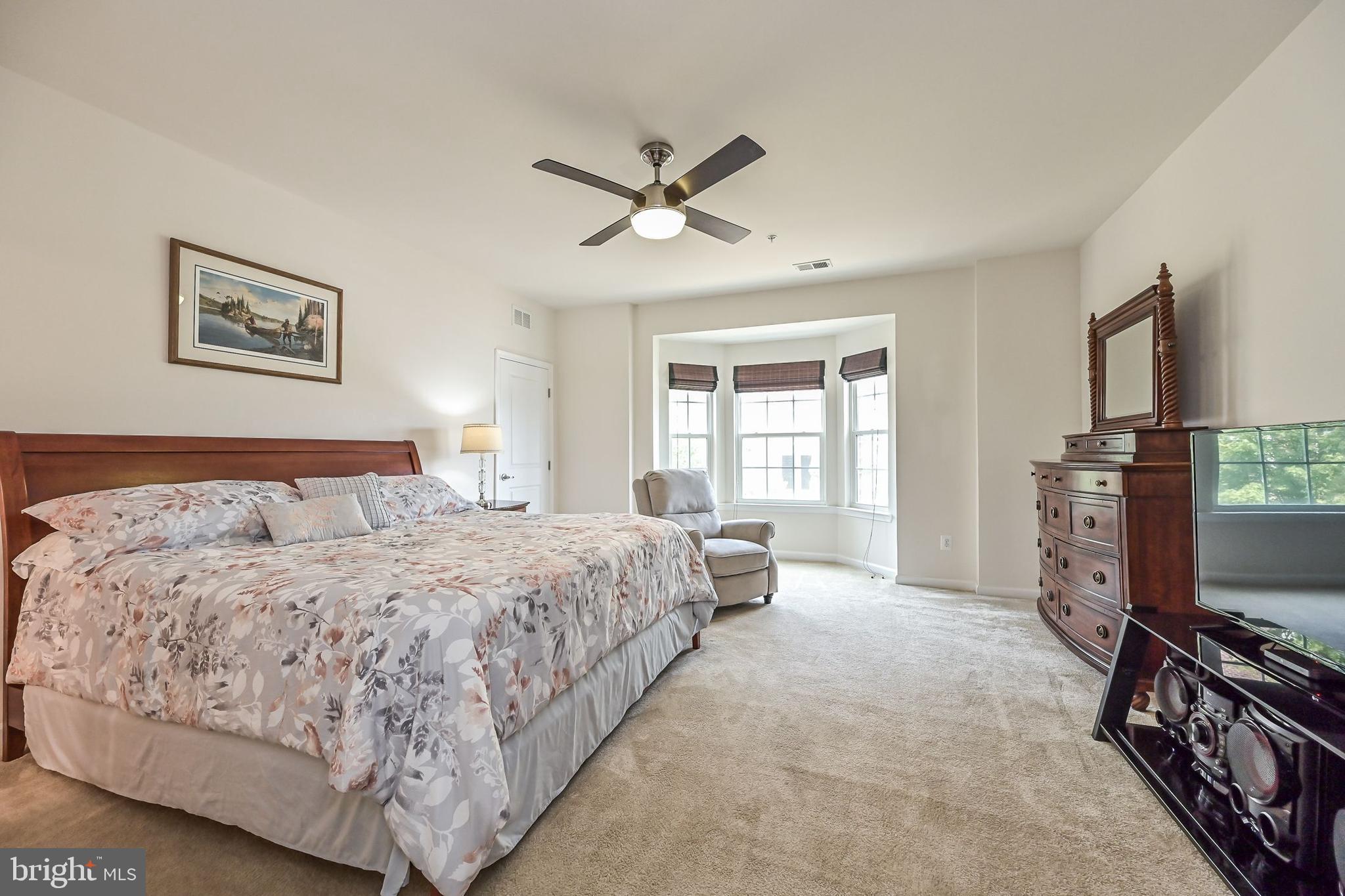 SOMERSET CONDO - Residential