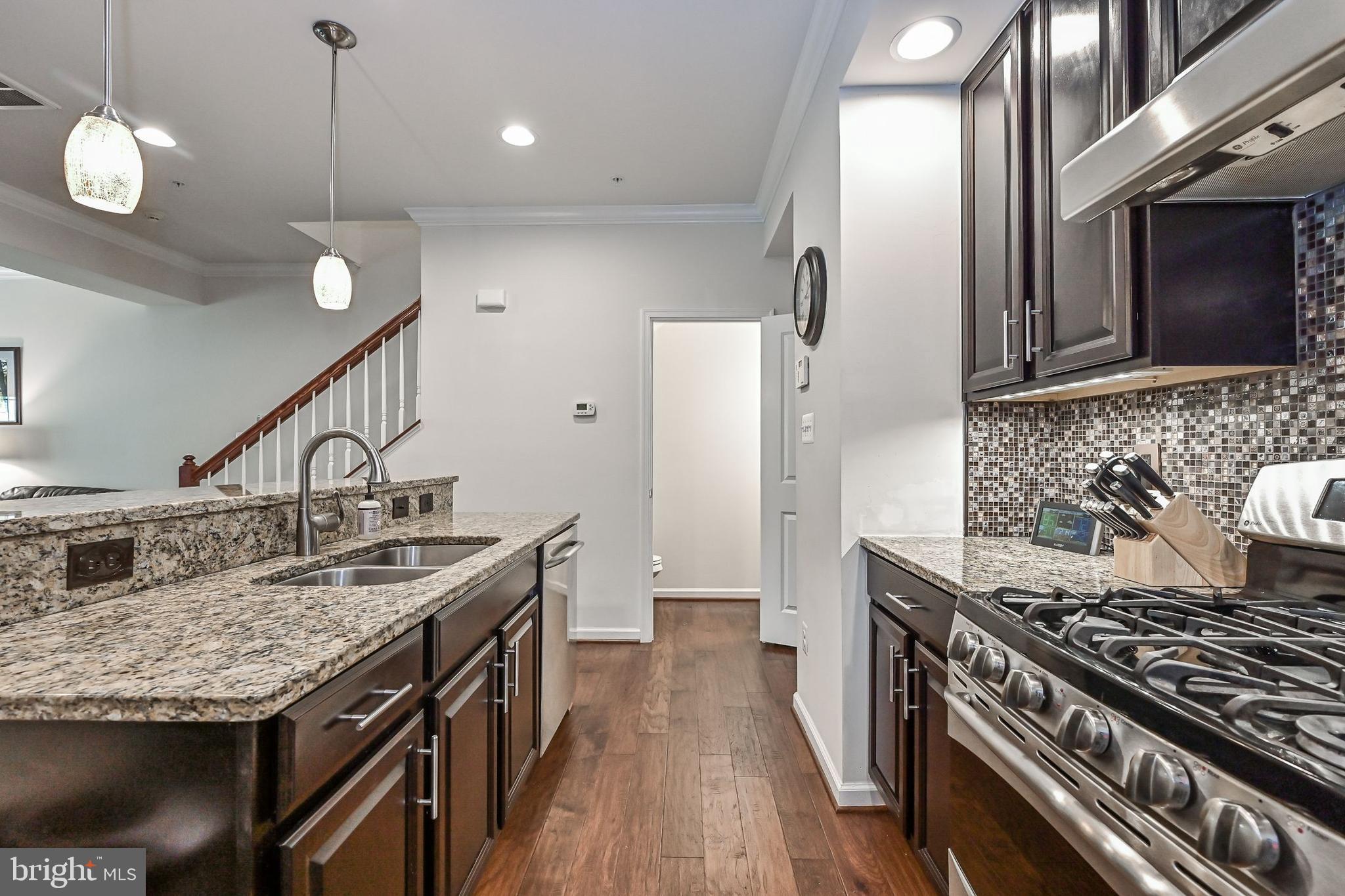 SOMERSET CONDO - Residential