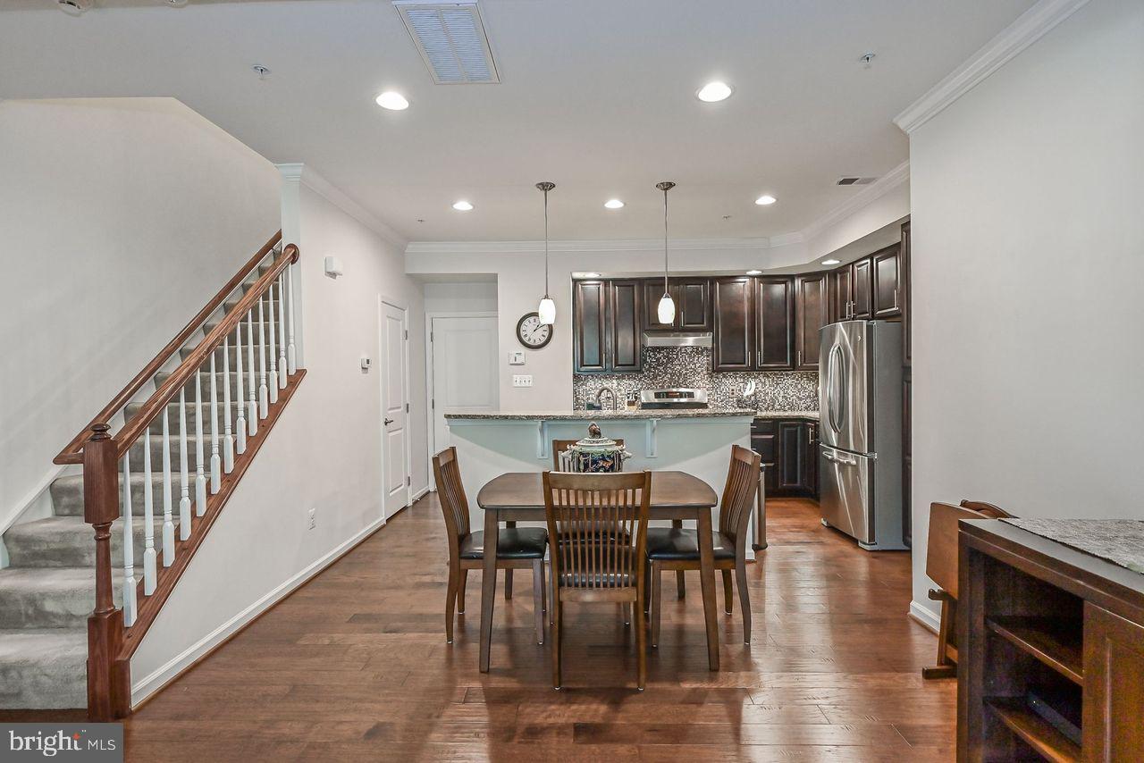 SOMERSET CONDO - Residential