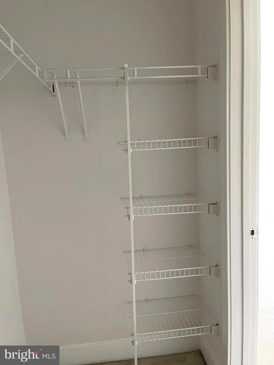 ROSSLYN - Residential Lease