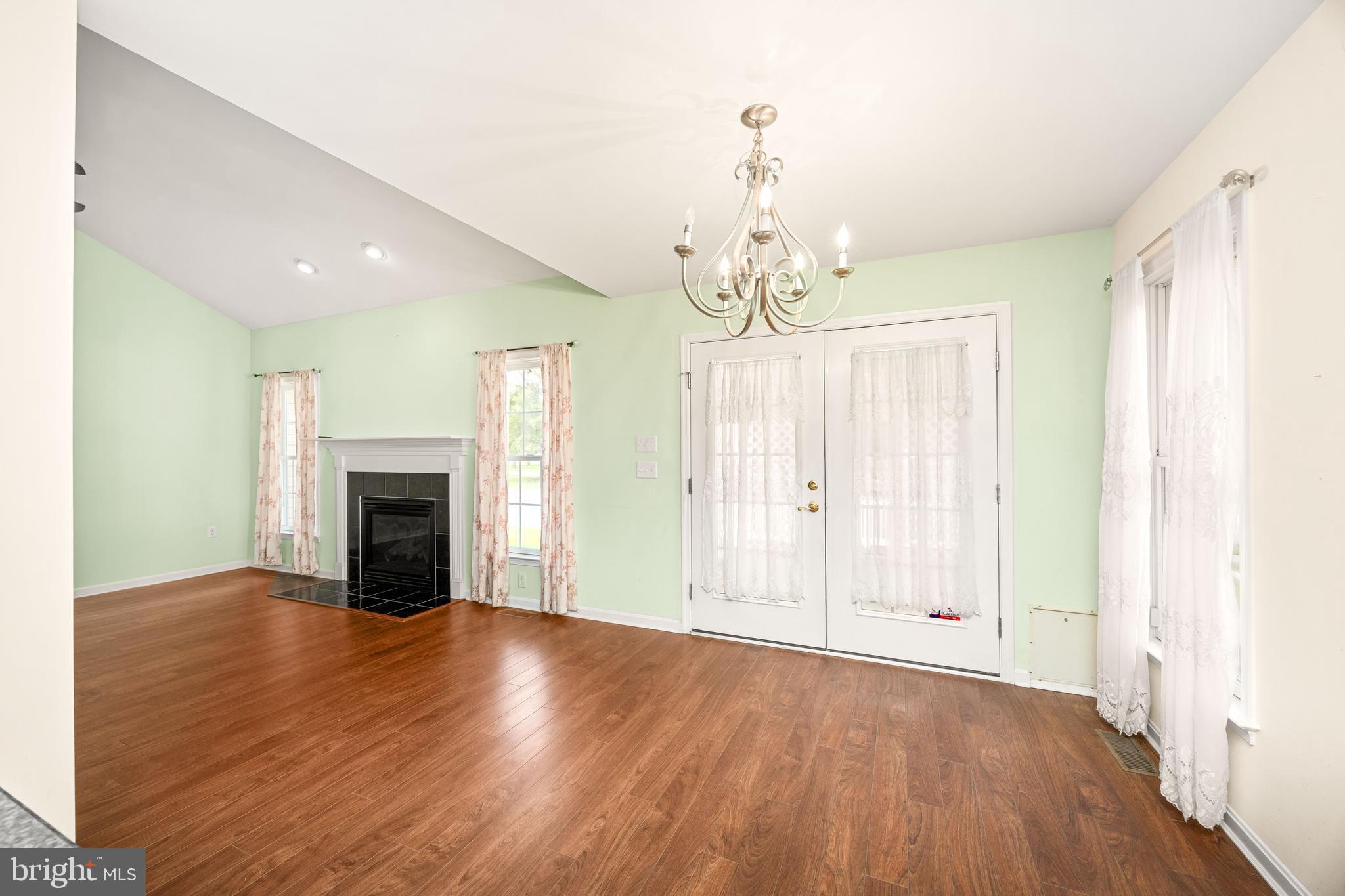 SLEEPY HOLLOW - Residential