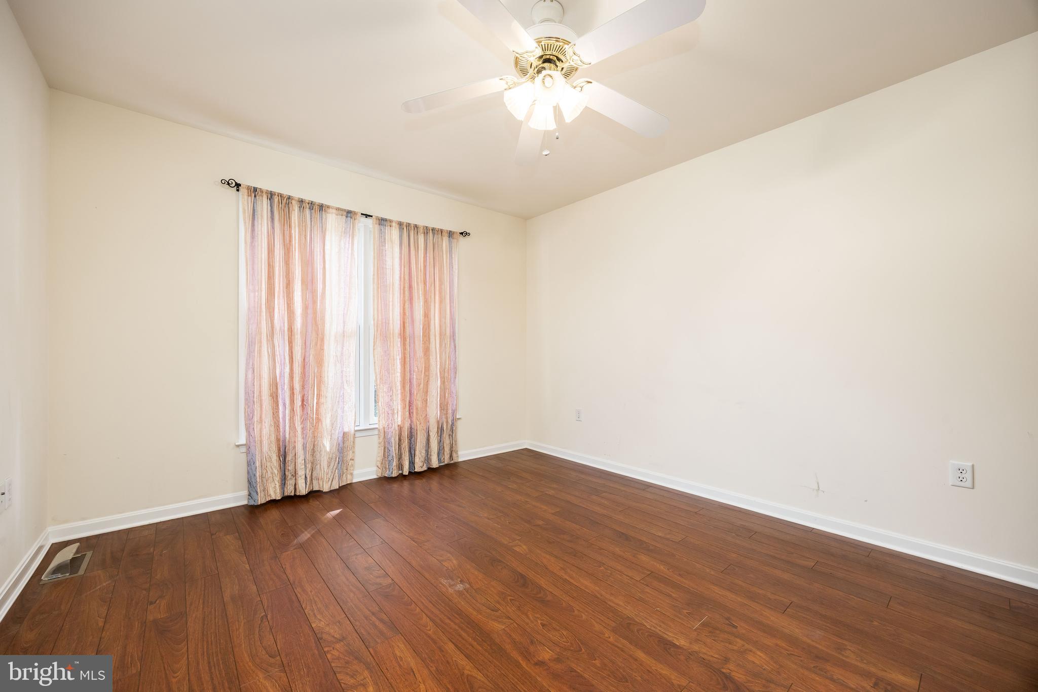 SLEEPY HOLLOW - Residential