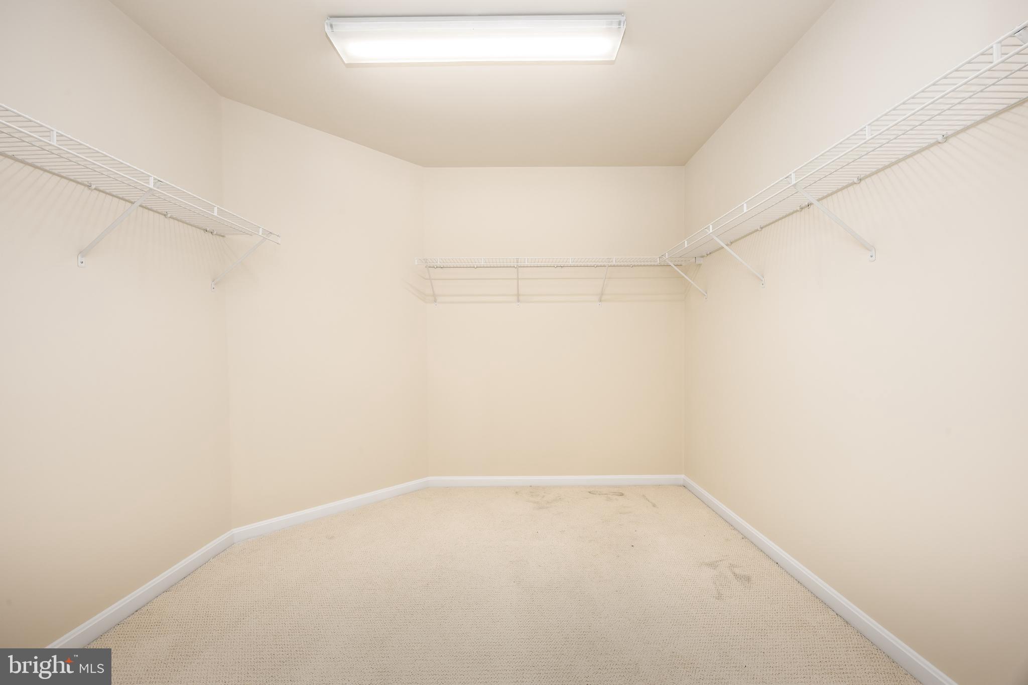 SLEEPY HOLLOW - Residential