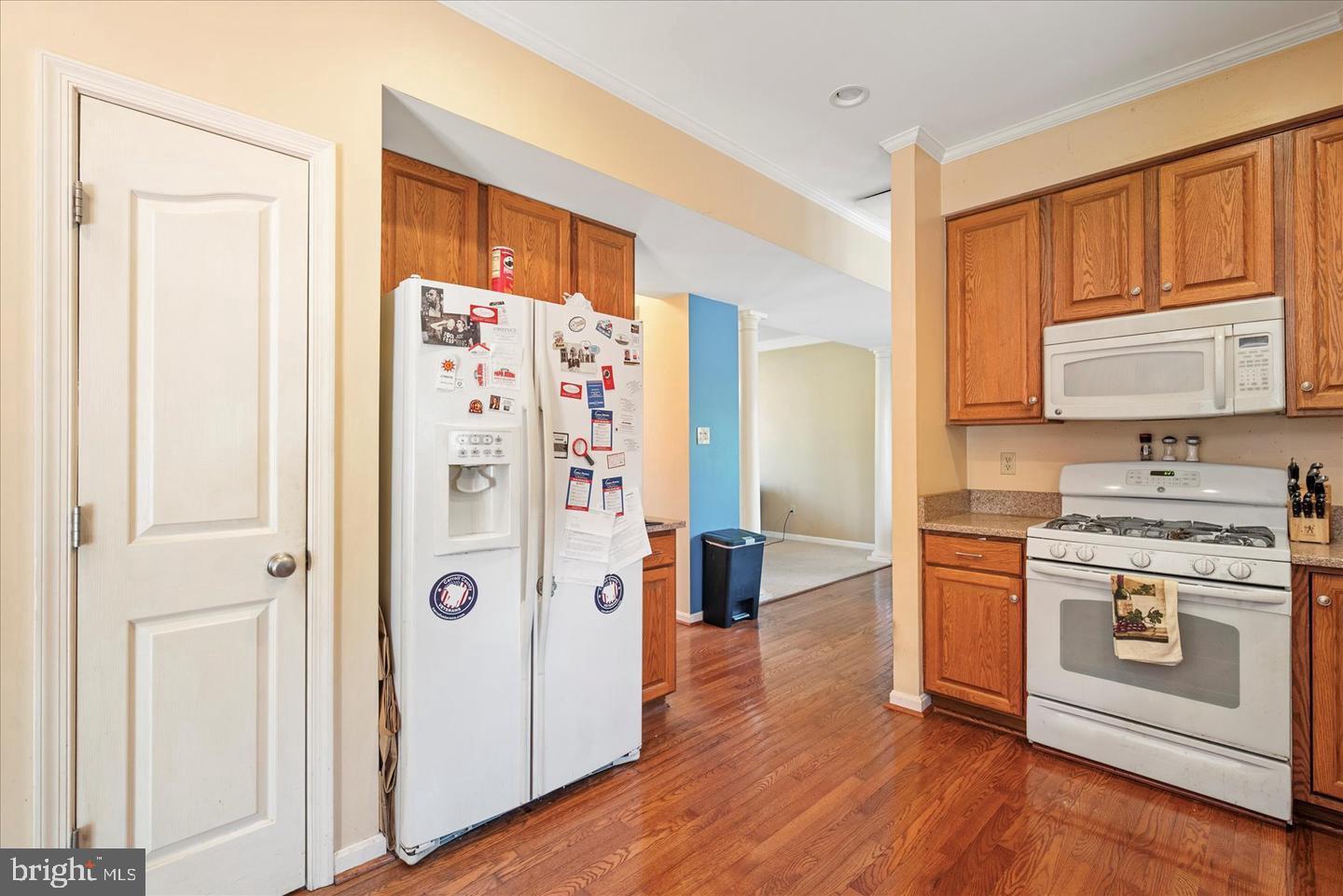 1809 FALLSTAFF COURT