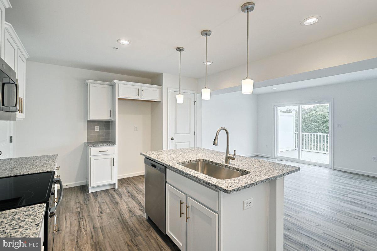 HARVEST MEADOWS - Residential