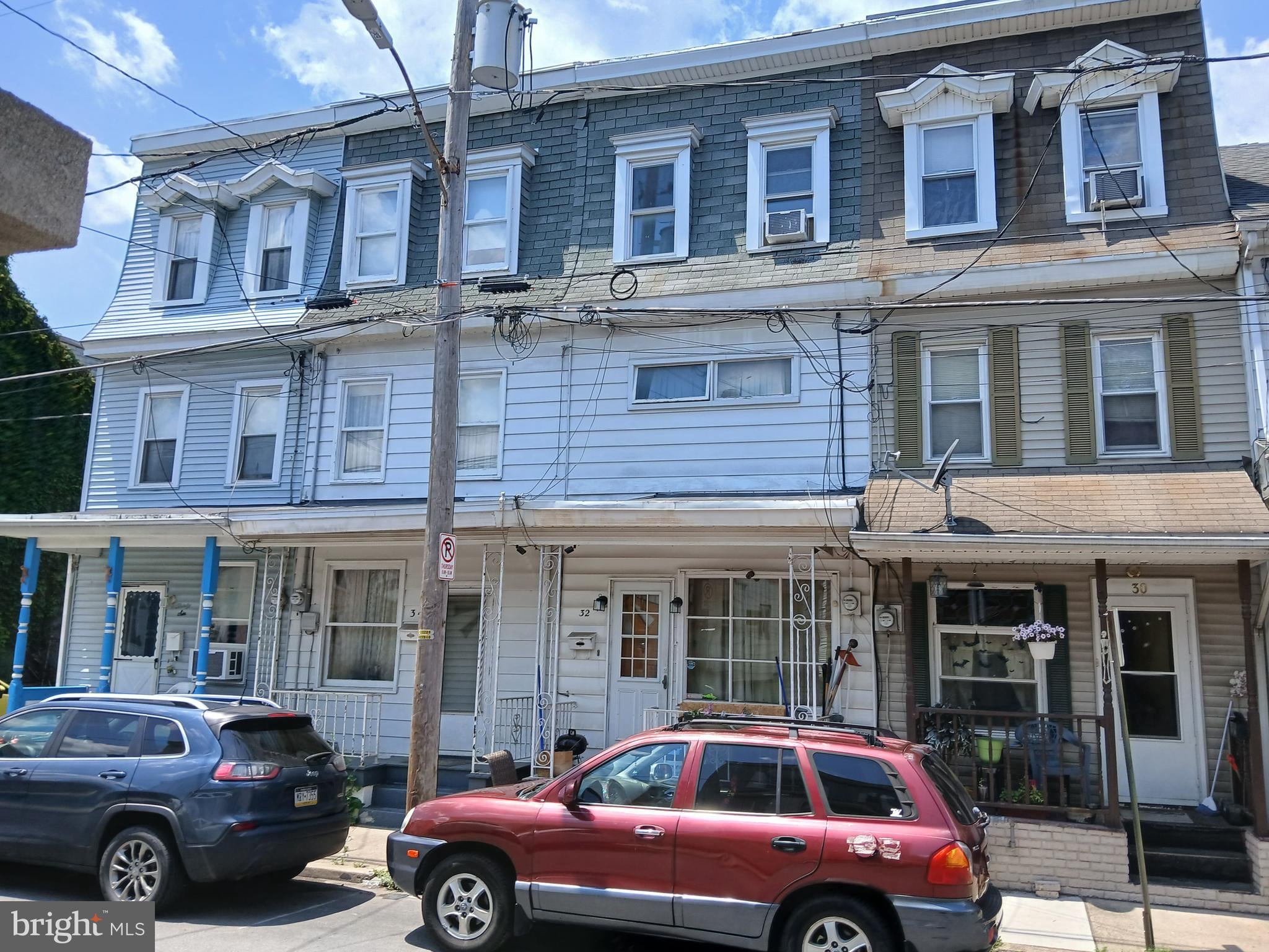 32 S FRANKLIN STREET