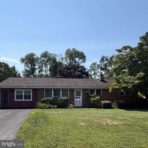 Homes For Sale - 308 Hillcrest Drive<br/> NEW CUMBERLAND, PA 17070