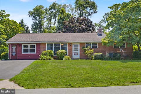 Homes For Sale - 308 Hillcrest Drive<br/> York County, NEW CUMBERLAND, PA 17070