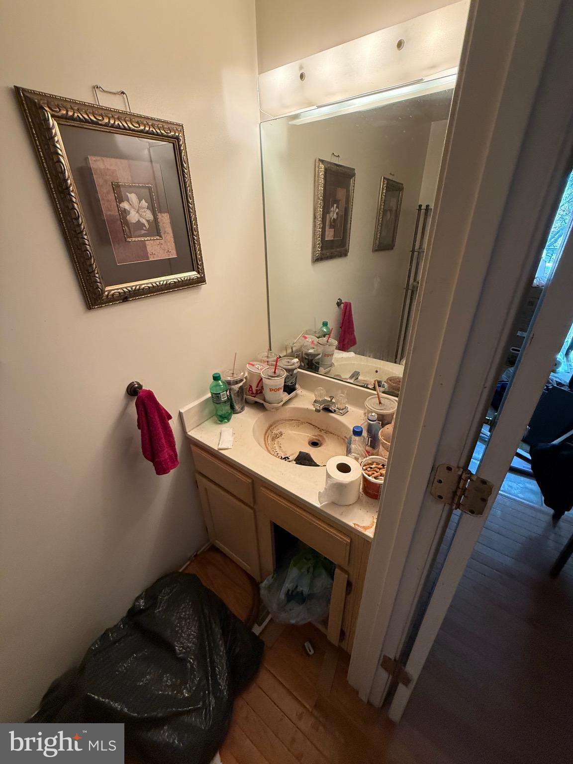 CHILLUM HILLS - Residential