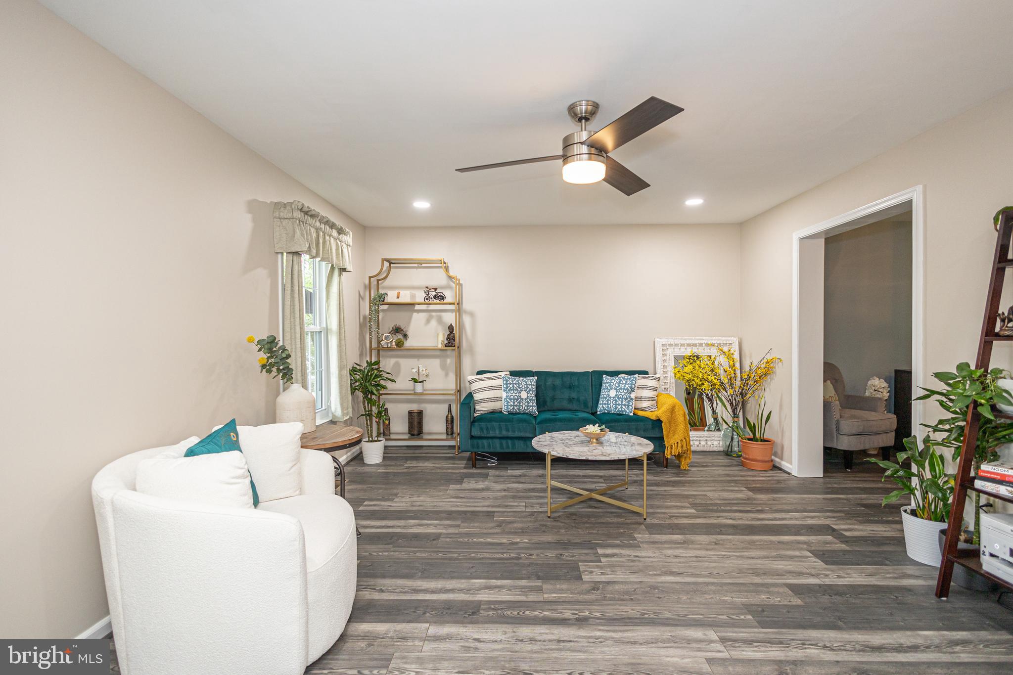 WELLINGTON ESTATES - Residential